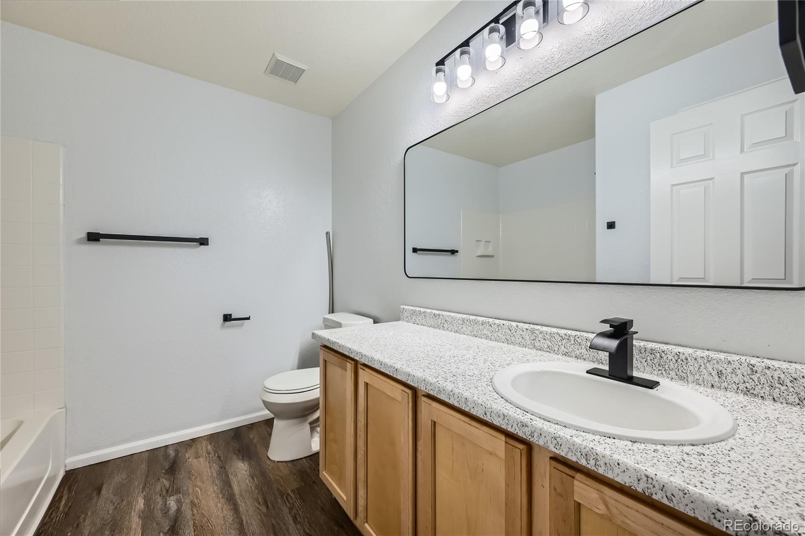 19046 E 57th Place Unit: B