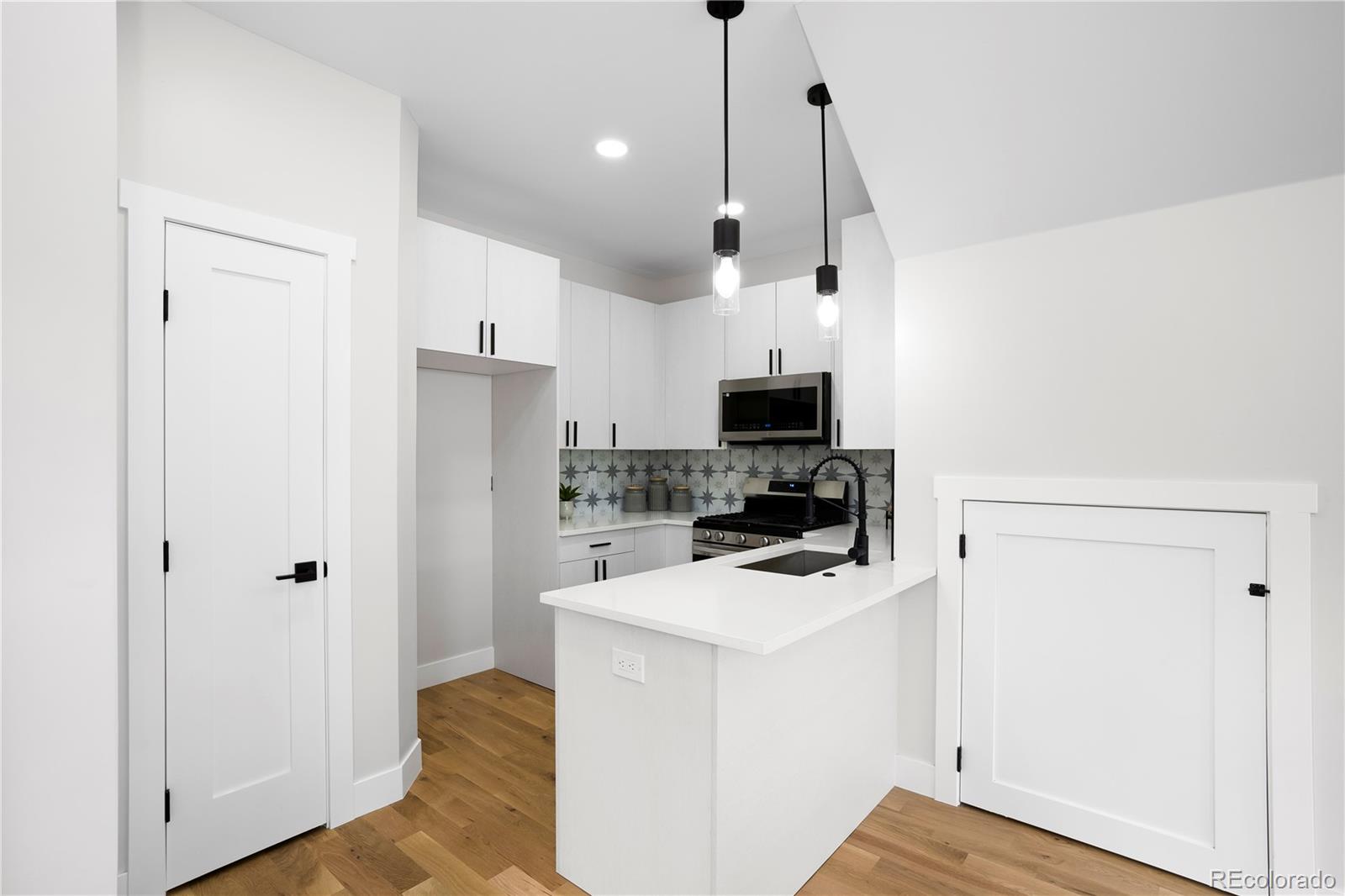 1296 N Newton Street Unit: 1