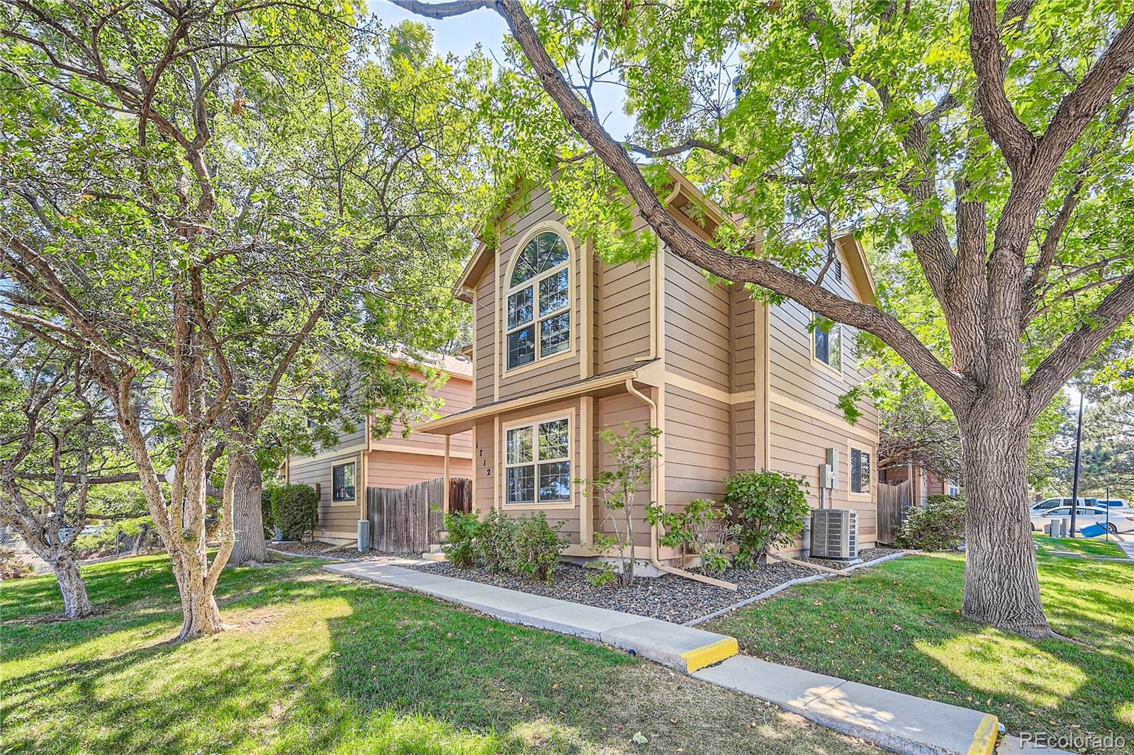 1712 S Richfield Way