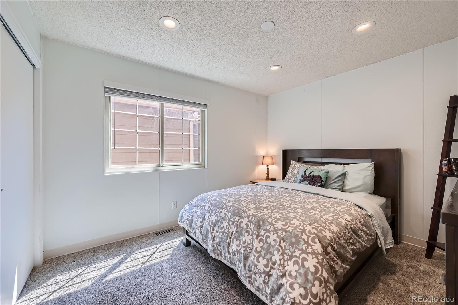 1712 S Richfield Way