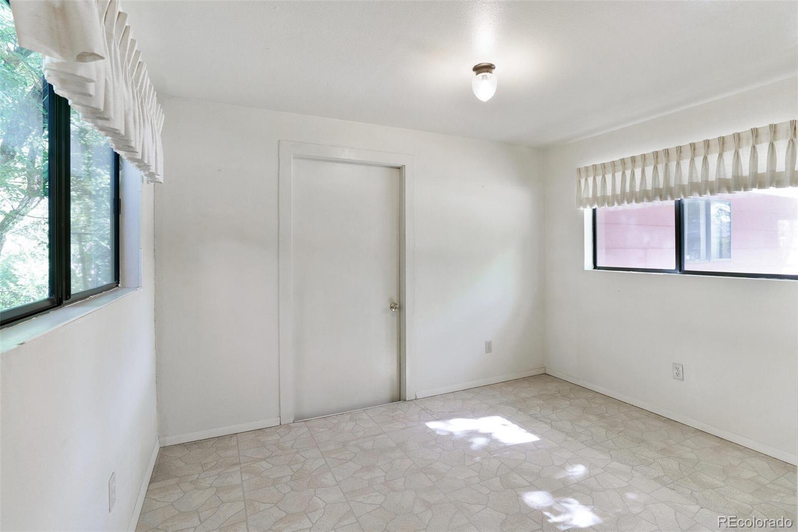 6395 S Race Court