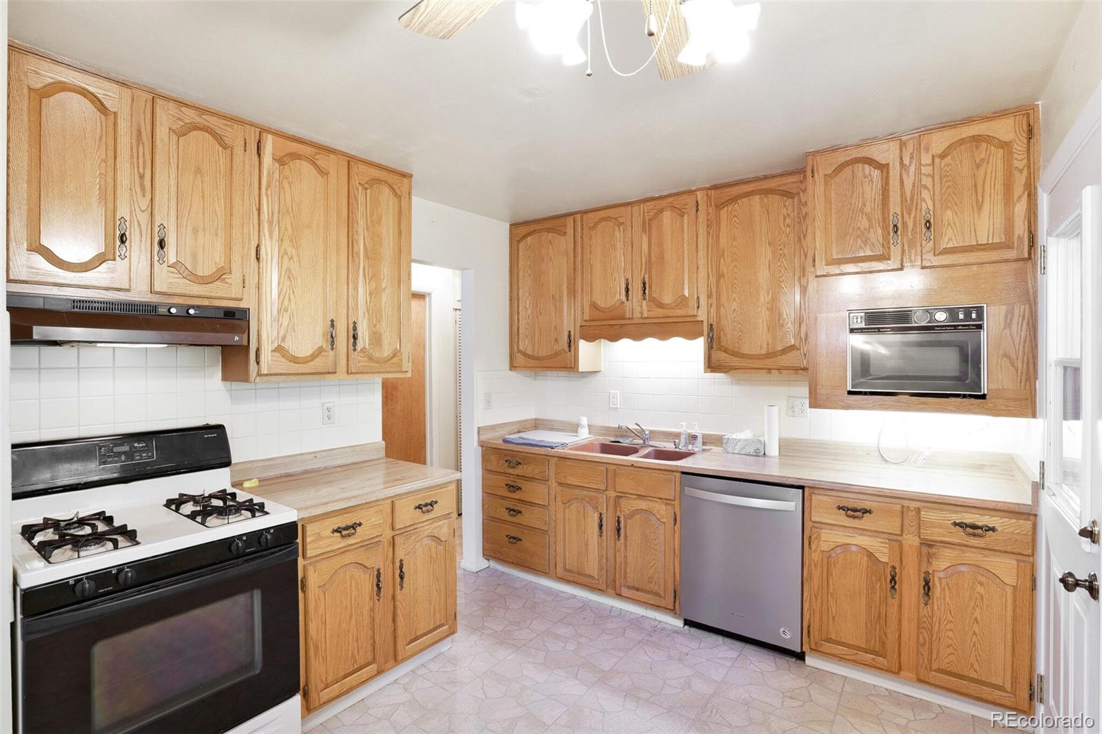 6395 S Race Court