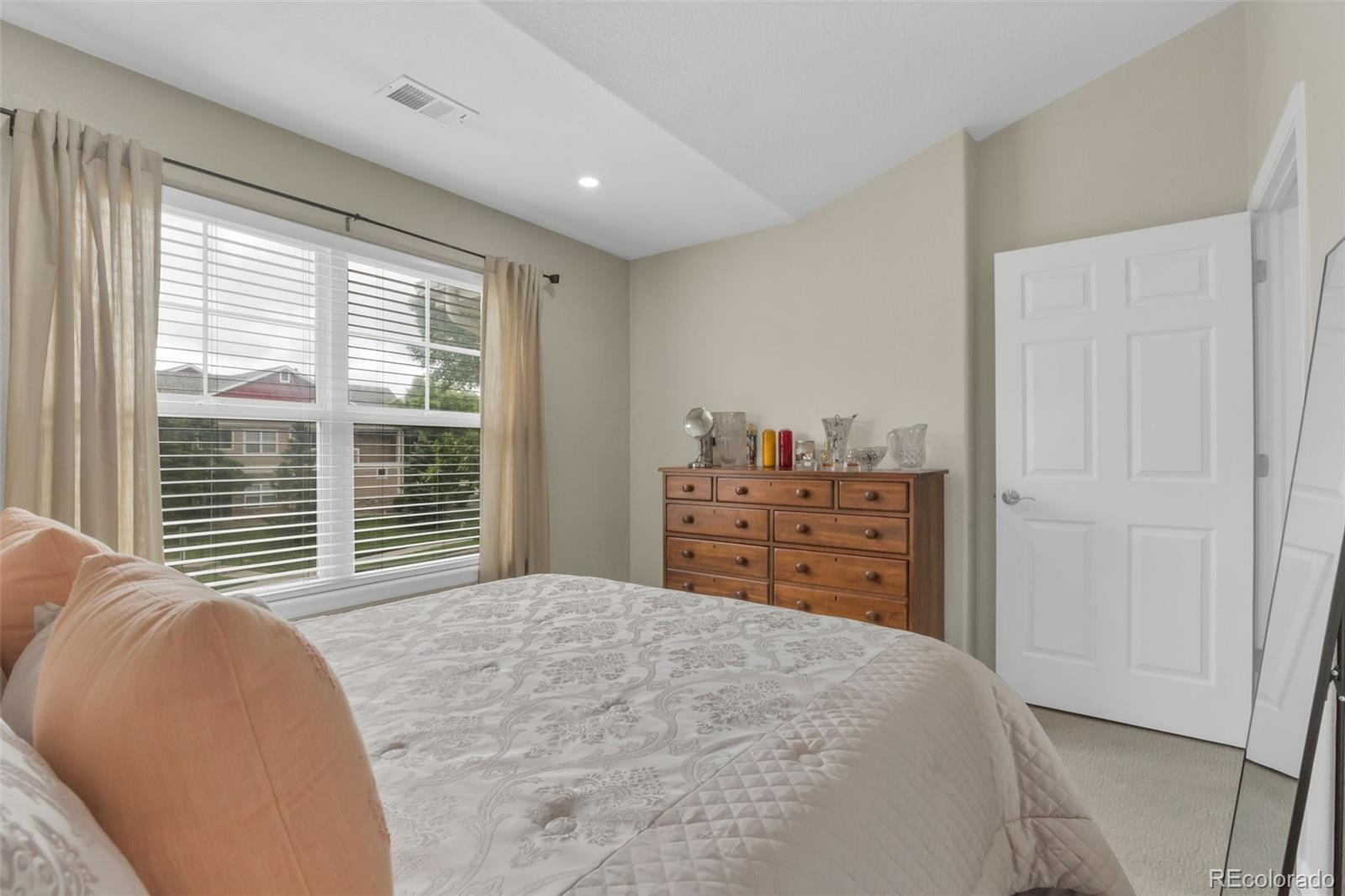 3420 Boulder