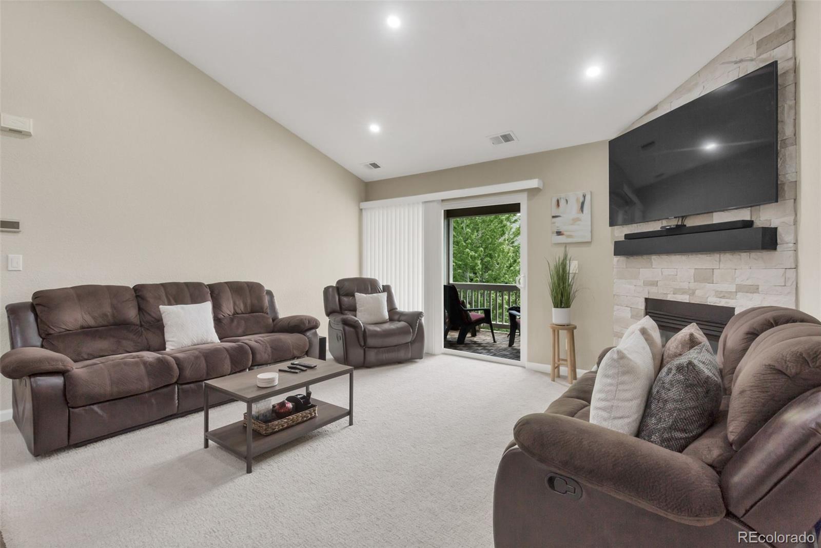 3420 Boulder