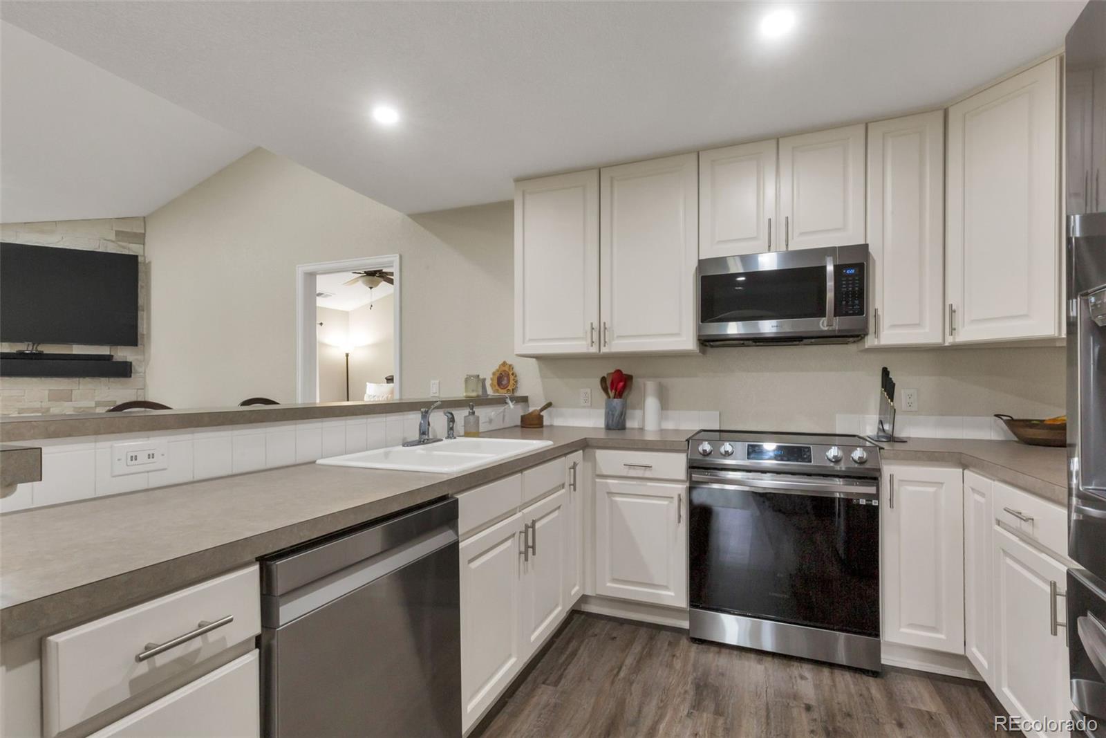 3420 Boulder