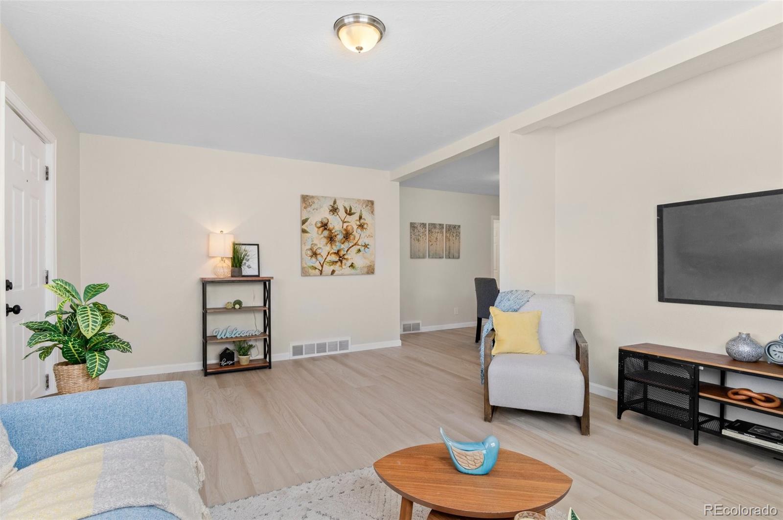 128 S Lowell Boulevard