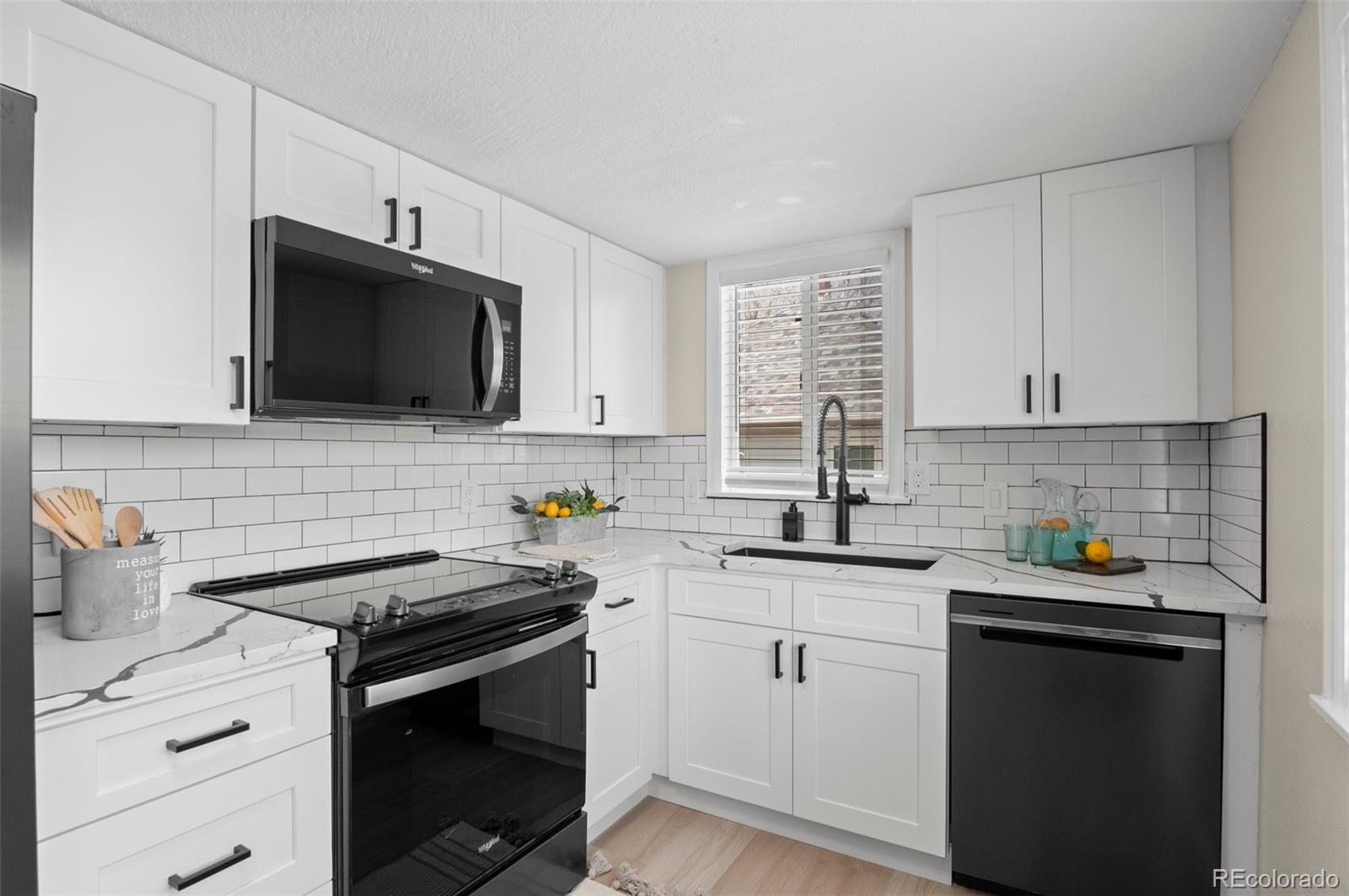 128 S Lowell Boulevard