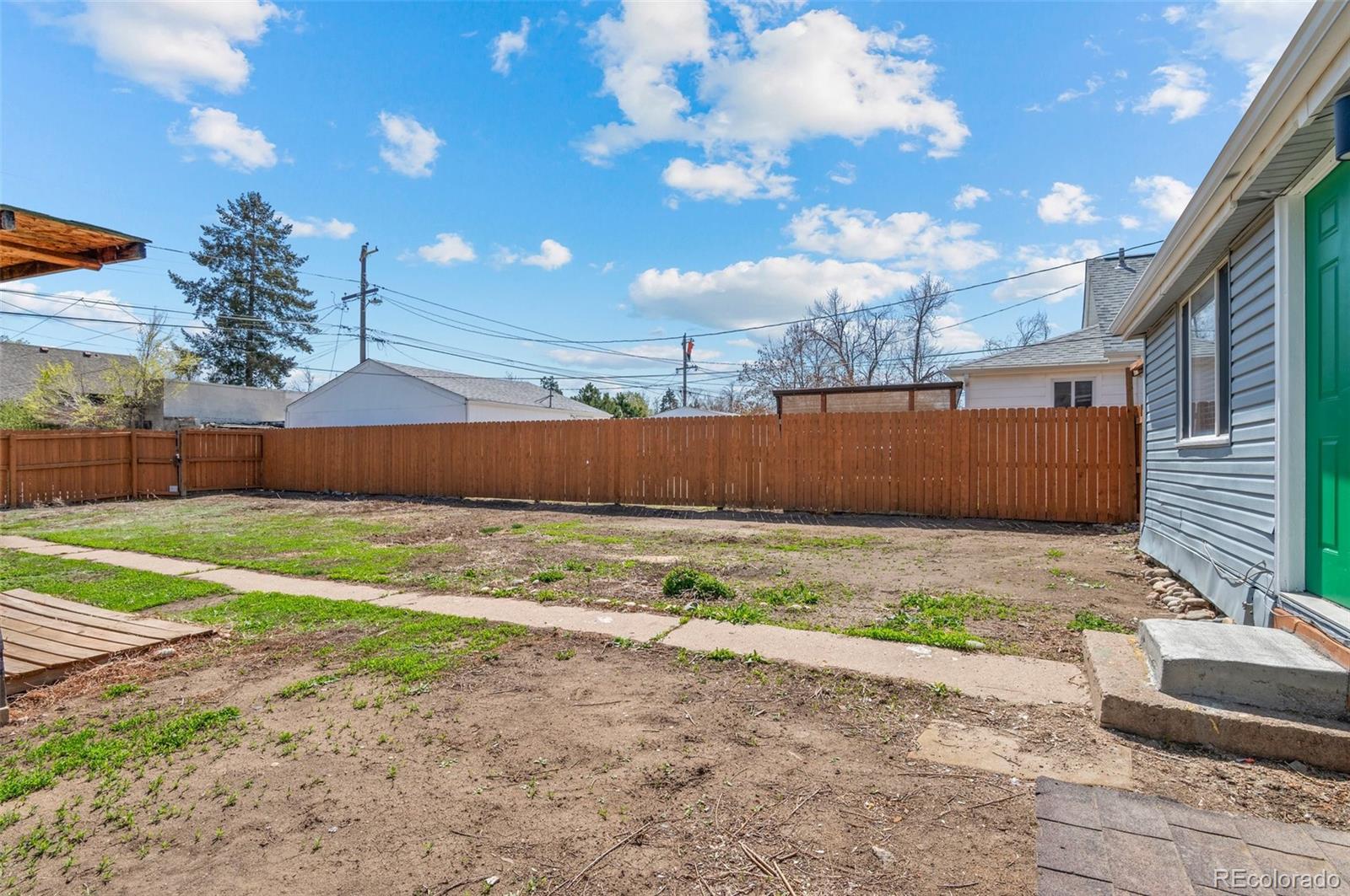 128 S Lowell Boulevard