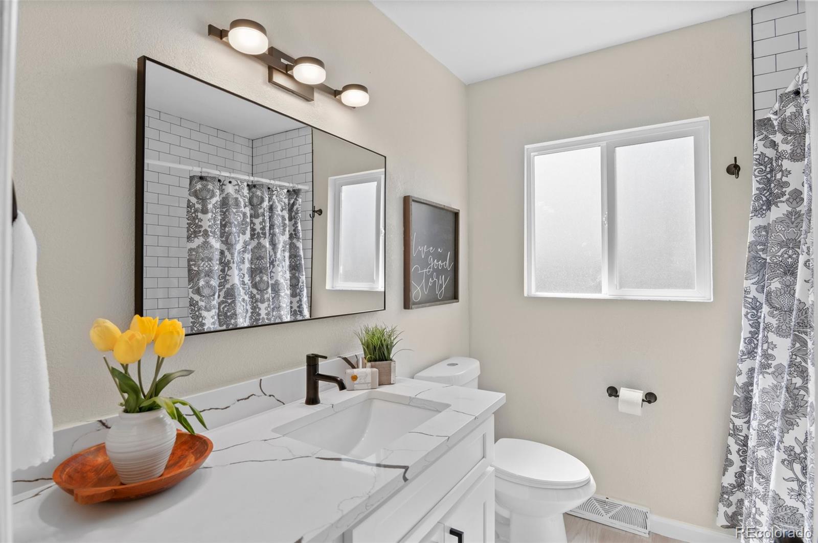 128 S Lowell Boulevard