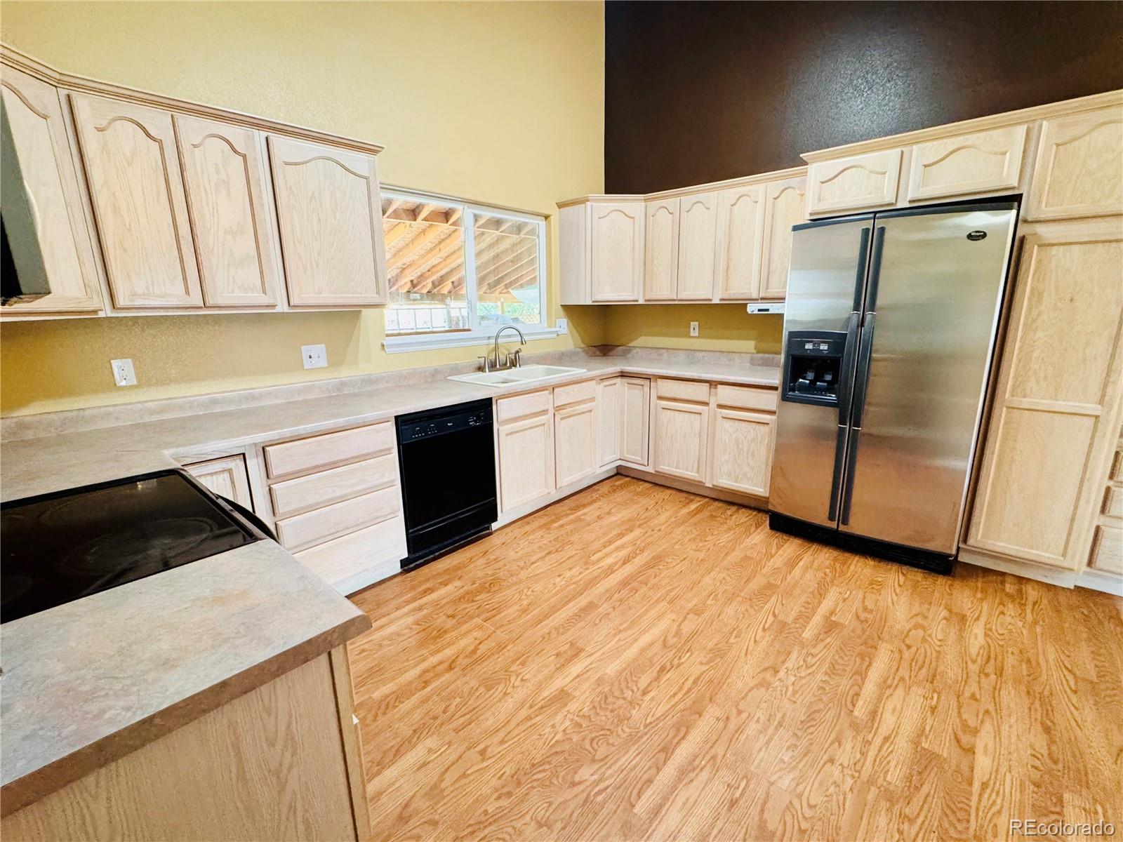 910 S Elgin Court