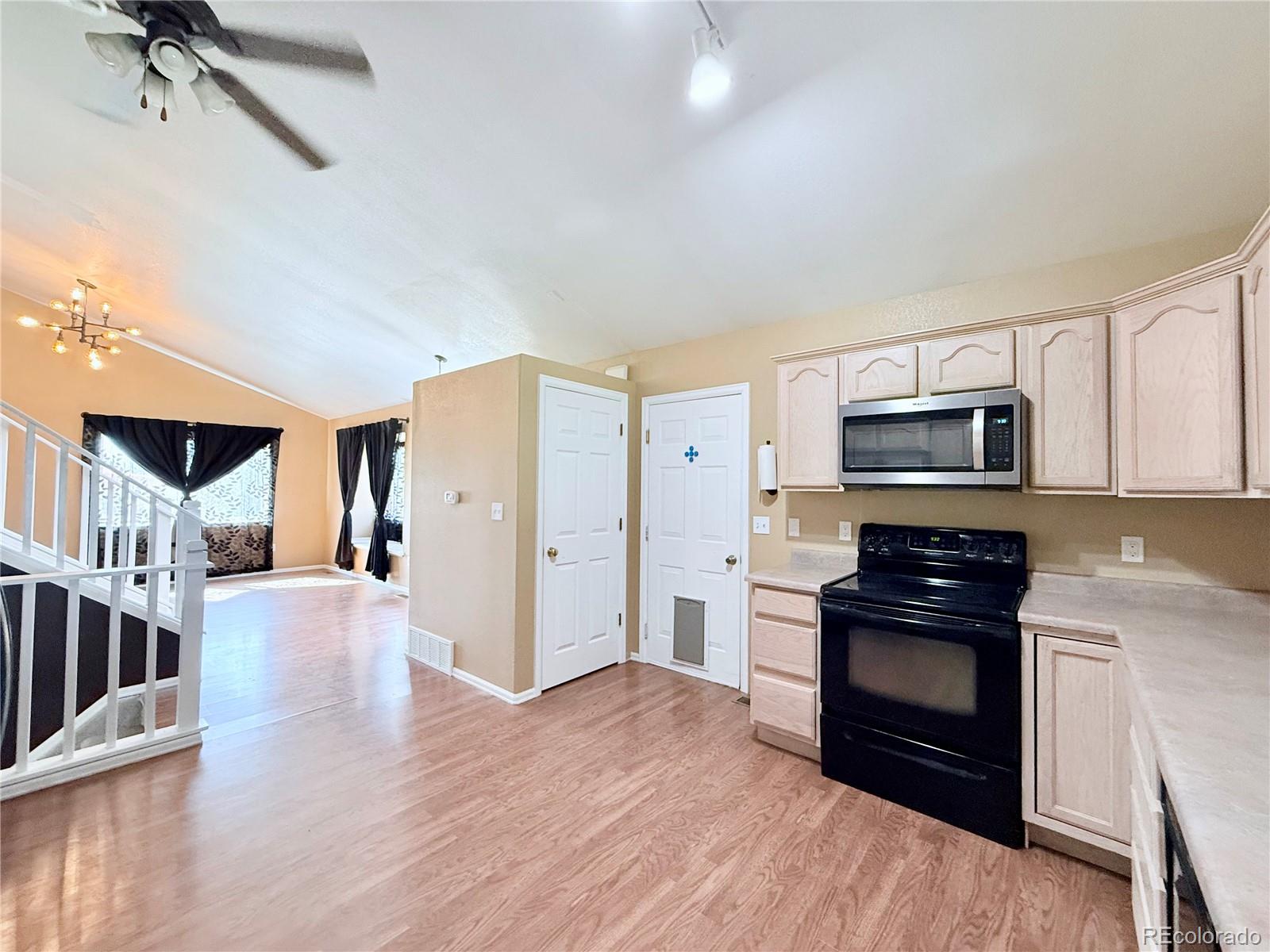 910 S Elgin Court