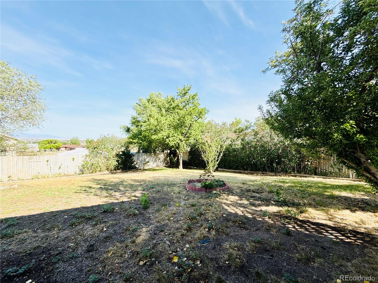 910 S Elgin Court