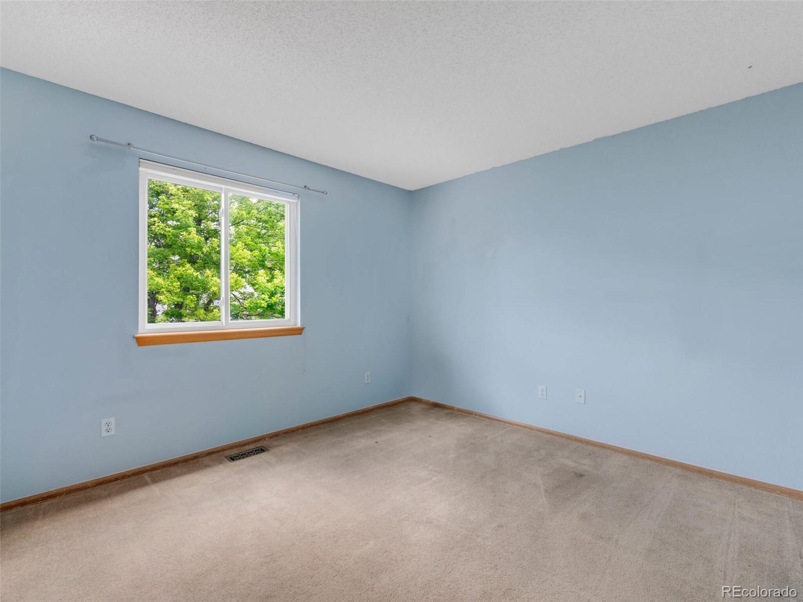 9662 Lamar Place