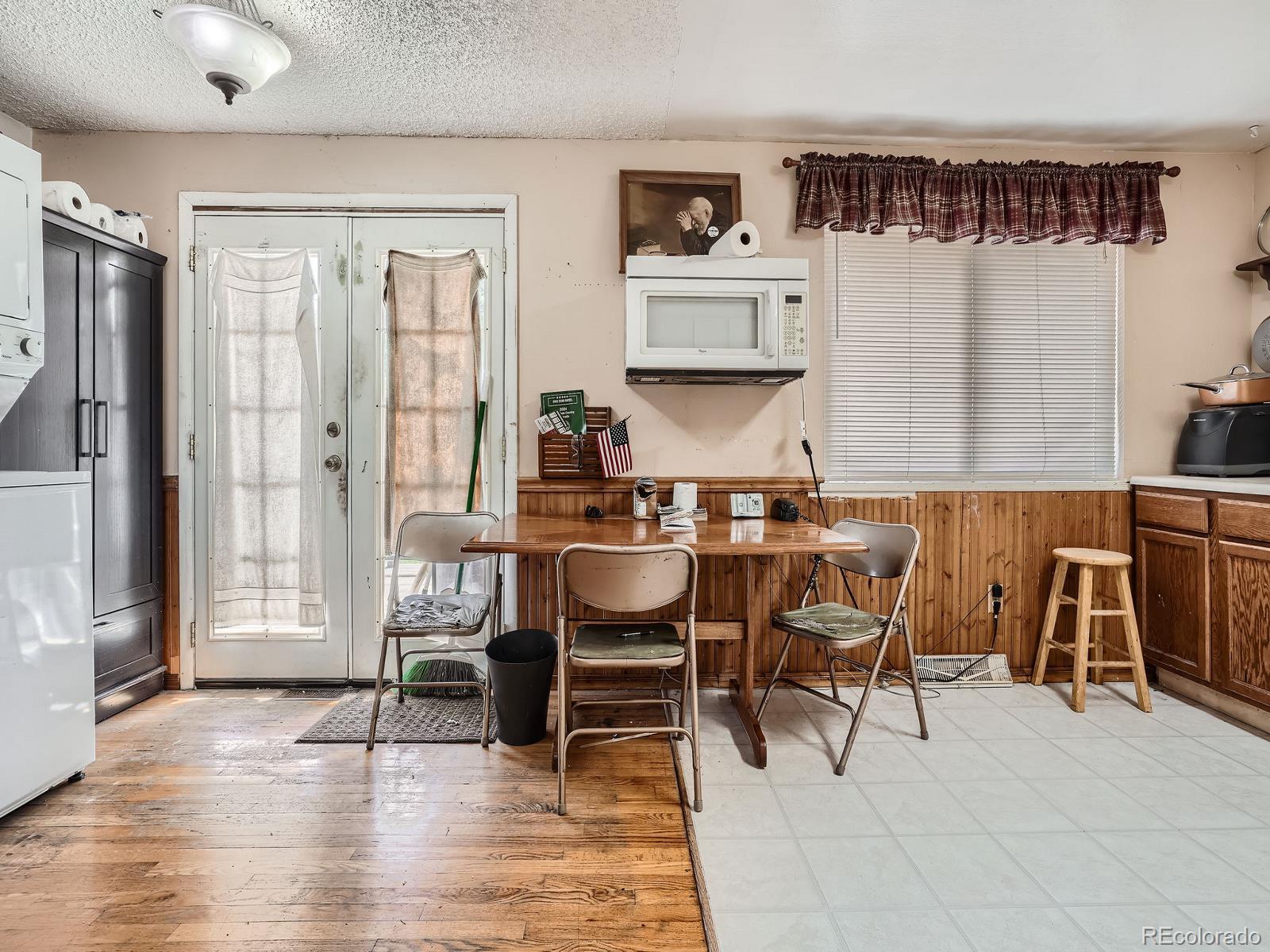 7032 S Dexter Street