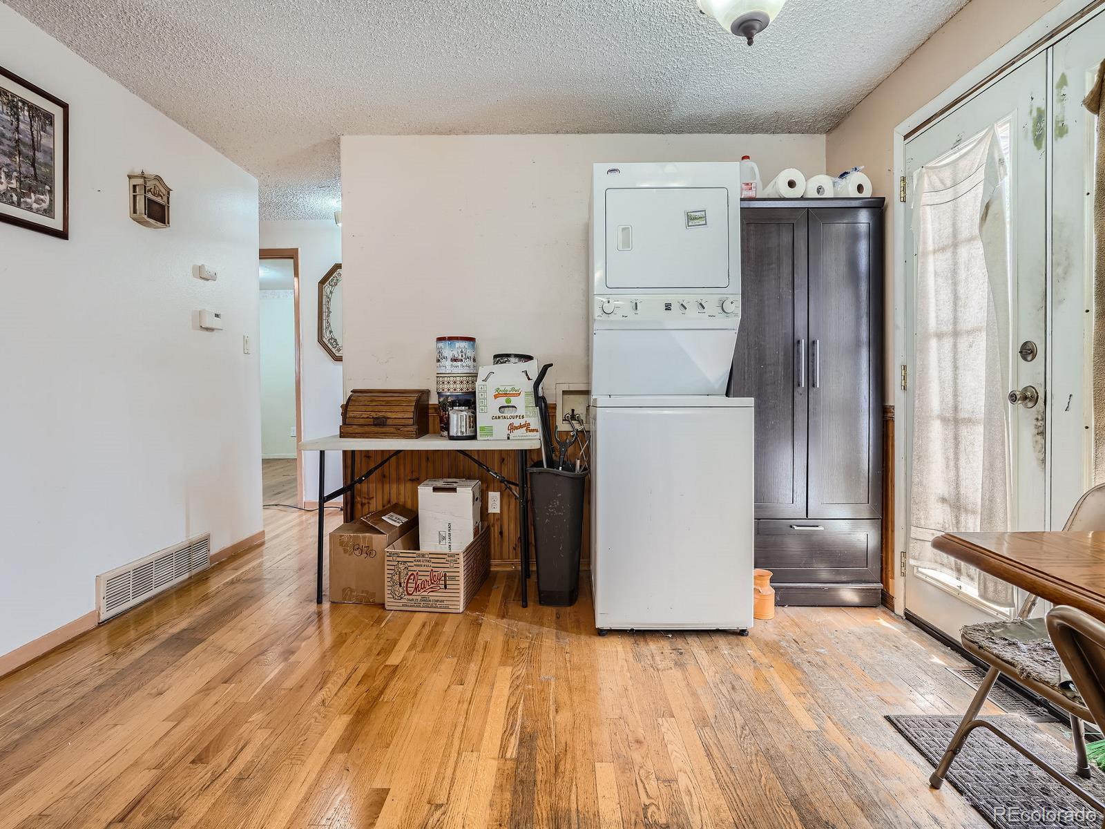 7032 S Dexter Street