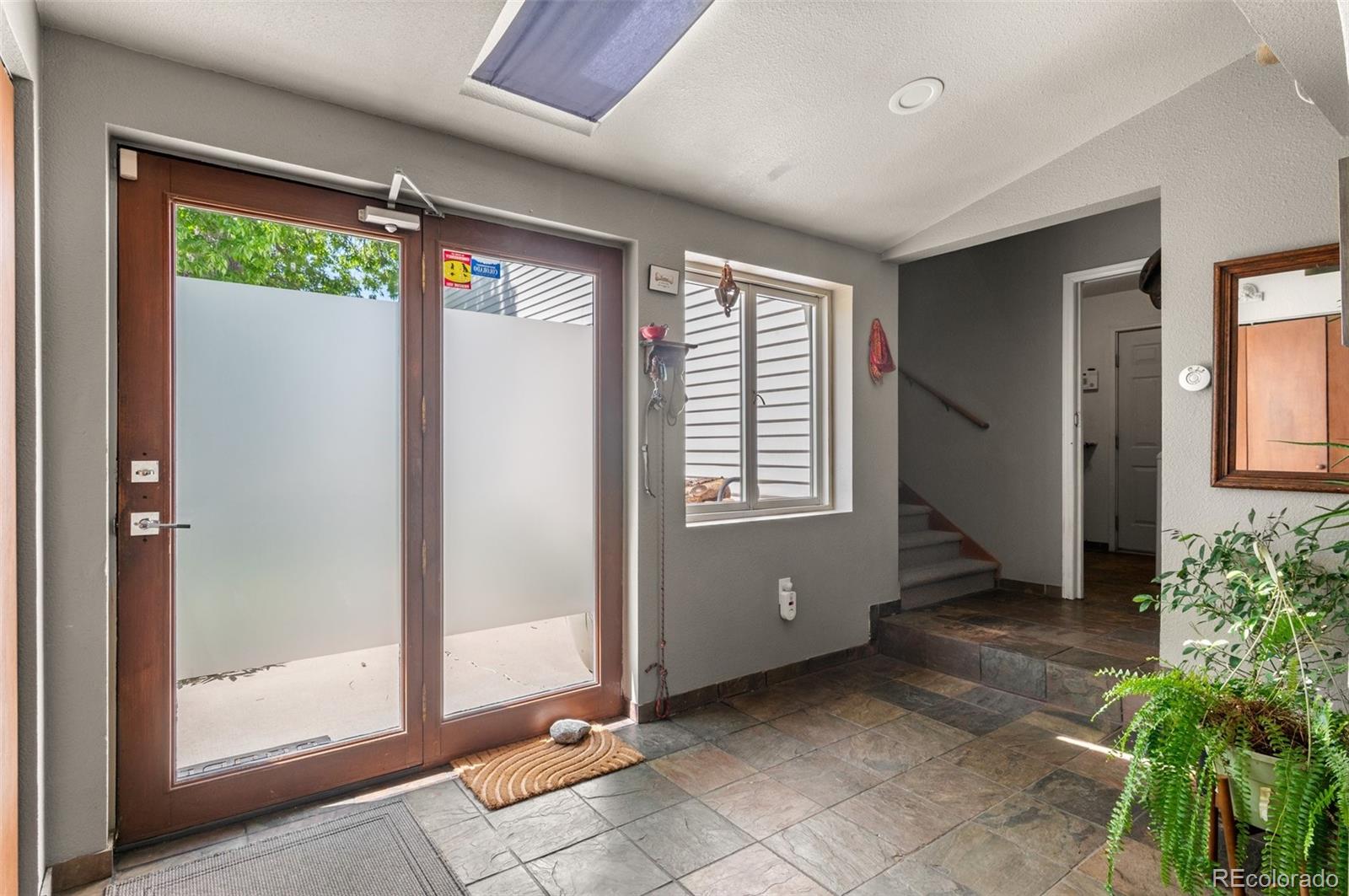 6303 W Exposition Avenue