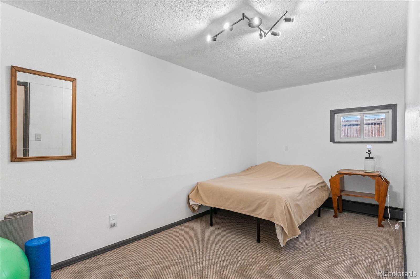 6303 W Exposition Avenue