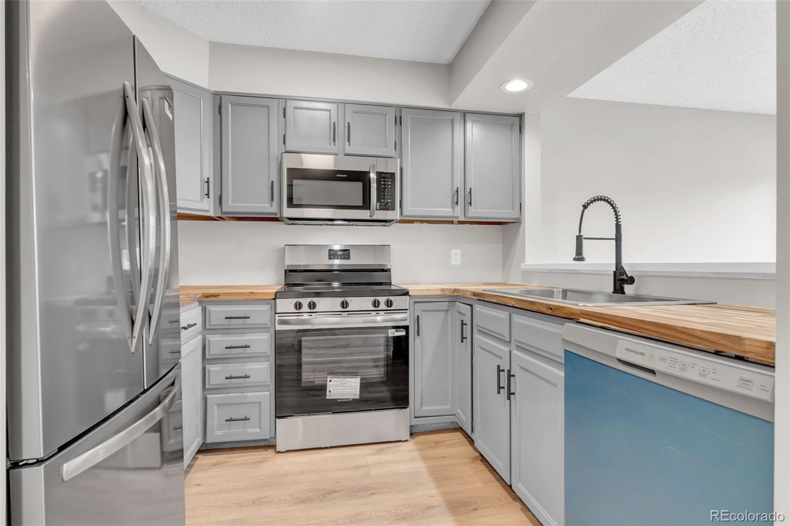3718 S Espana Way Unit: 5
