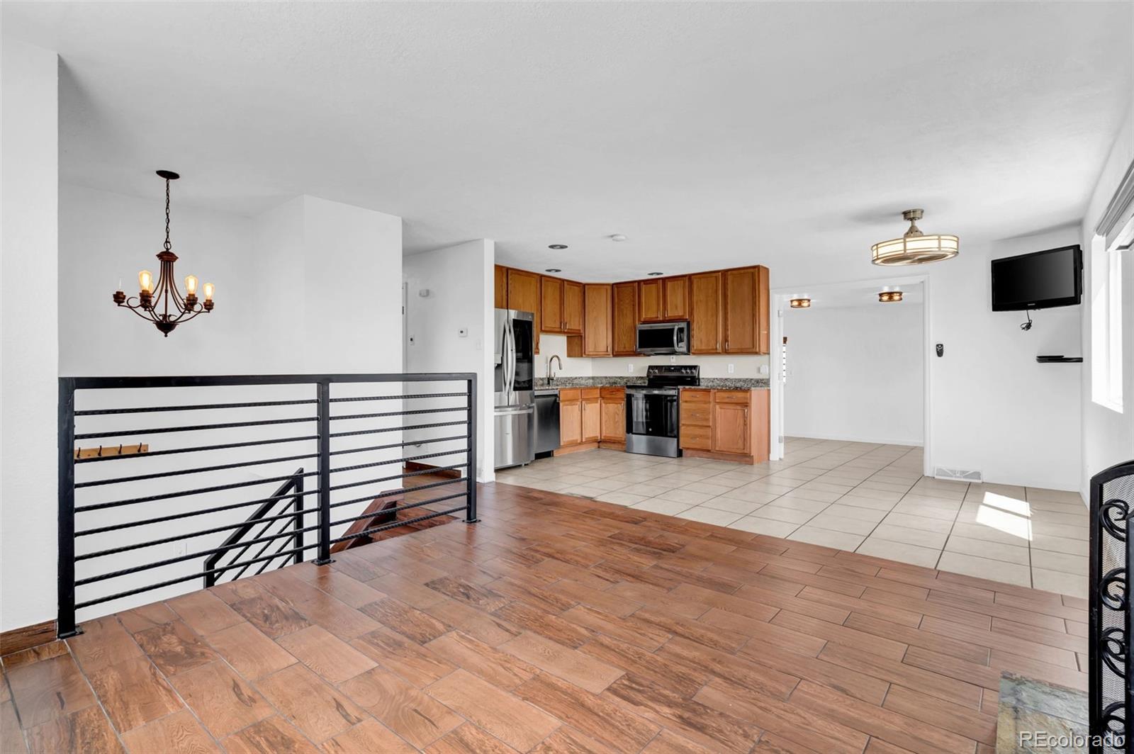 441 E 78th Place