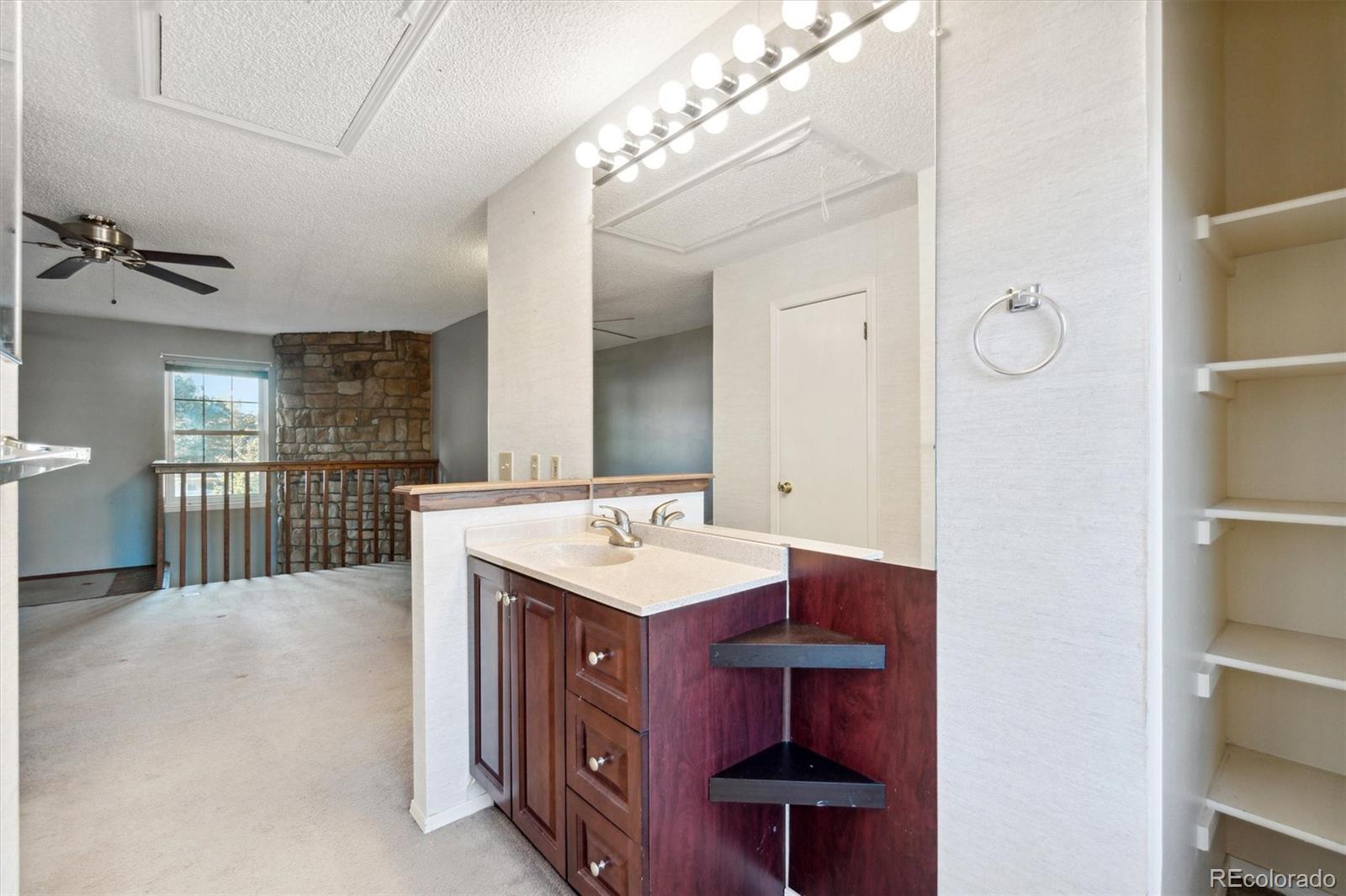 1693 S Blackhawk Way Unit: A