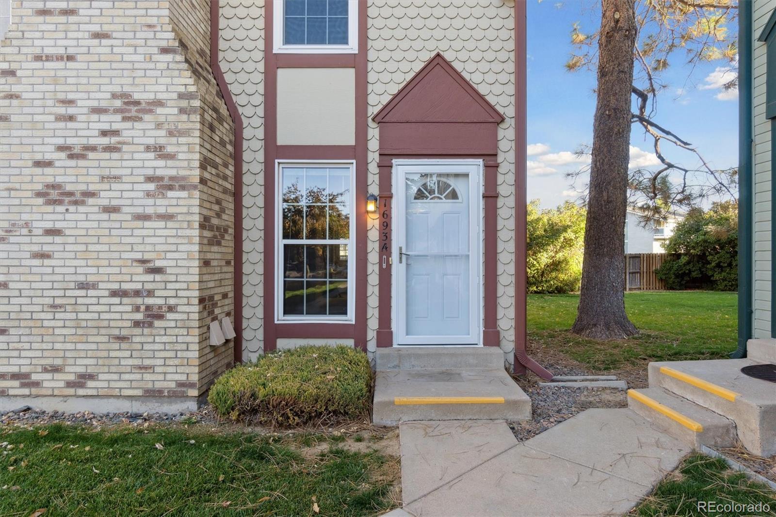 1693 S Blackhawk Way Unit: A