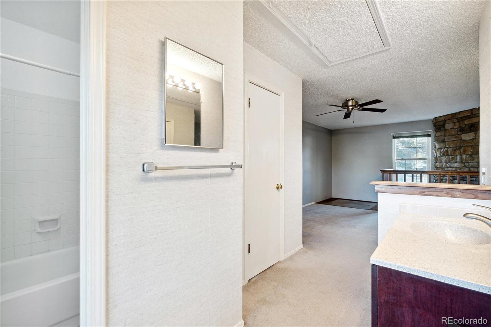 1693 S Blackhawk Way Unit: A