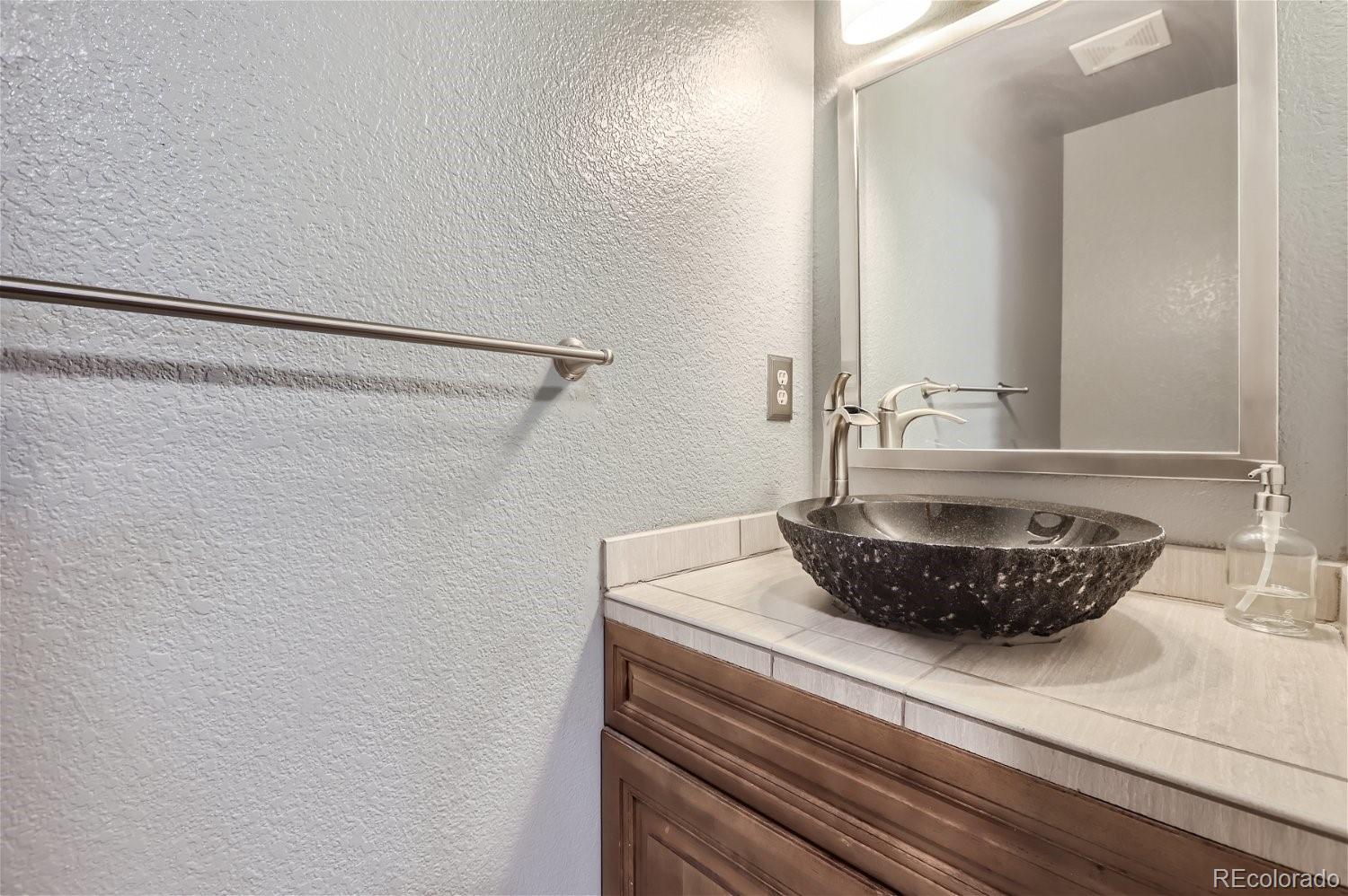 603 Stoneham Court Unit: 60