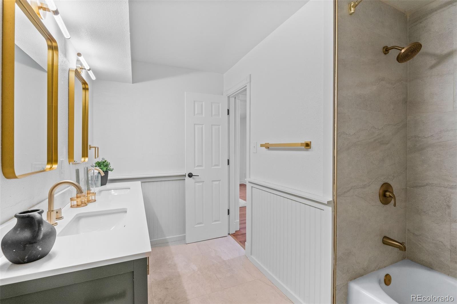 7615 E Quincy Avenue Unit: 103