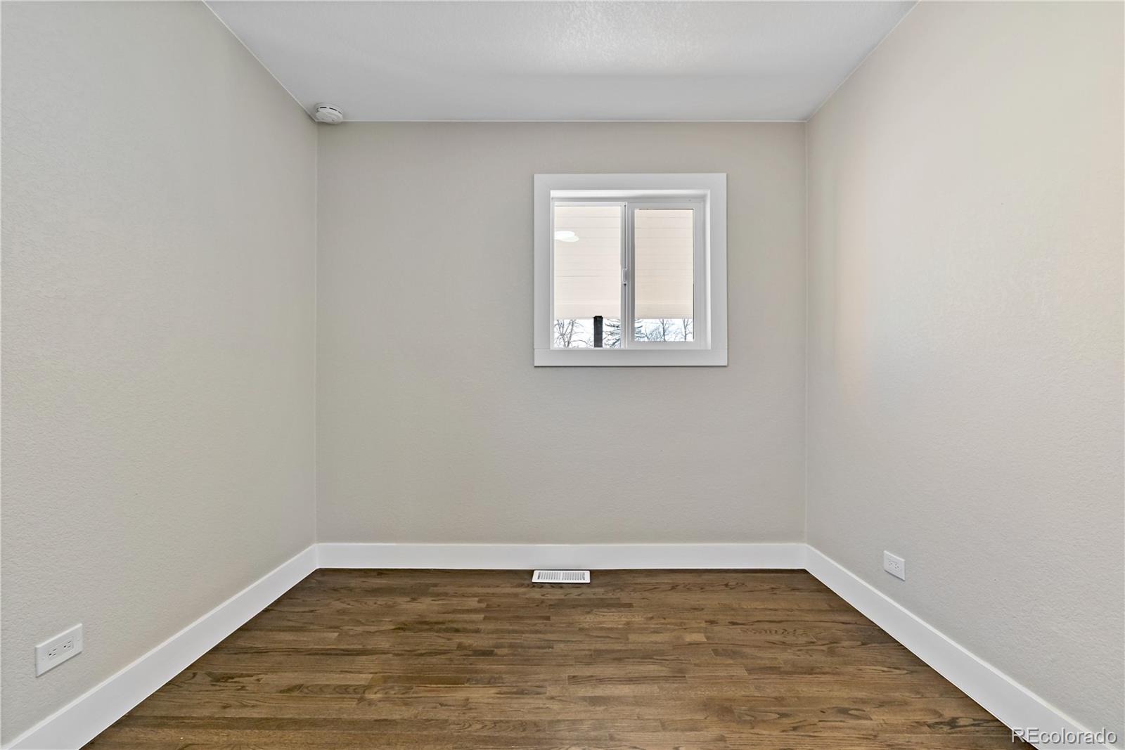 1932 Kingston Street