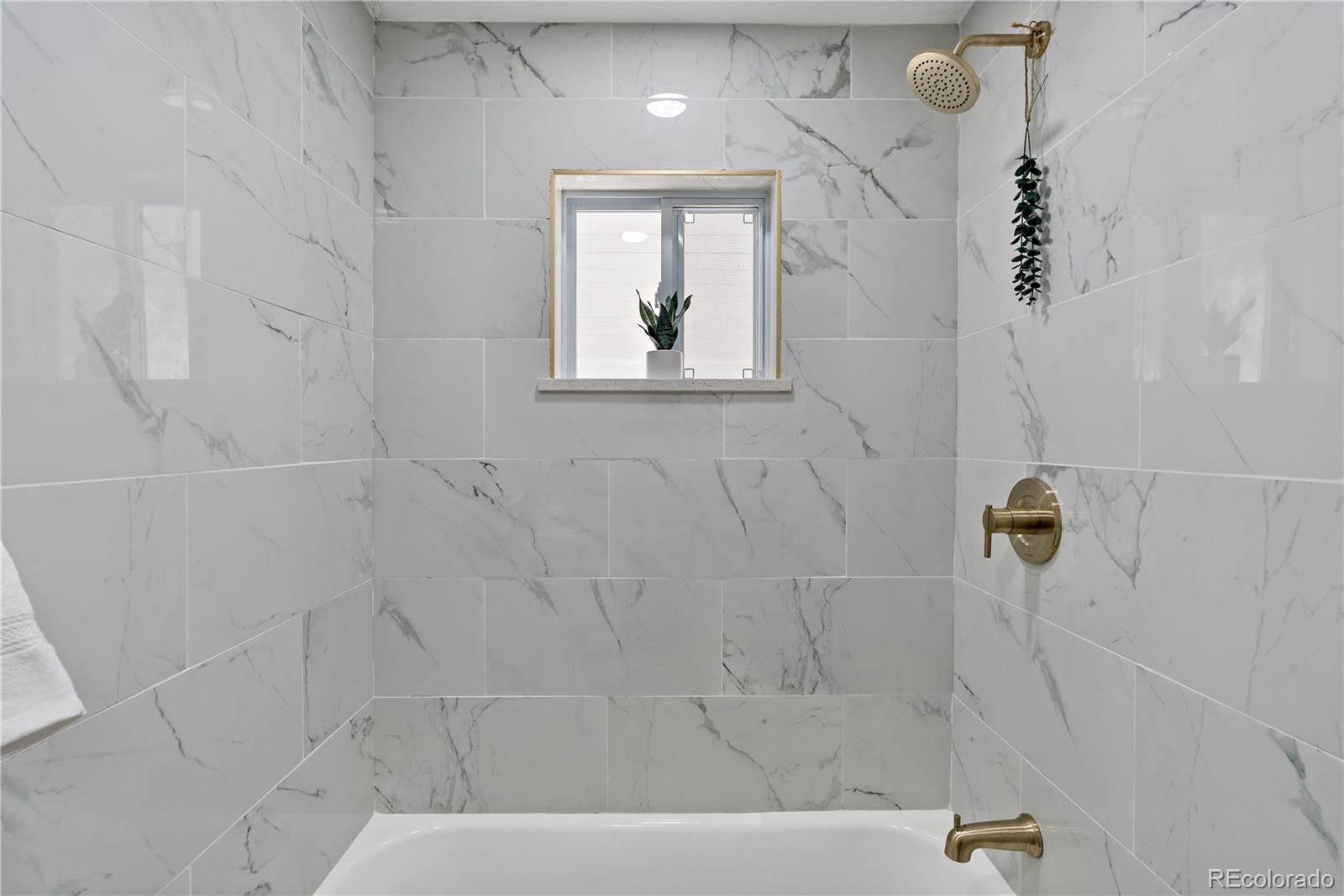 1932 Kingston Street