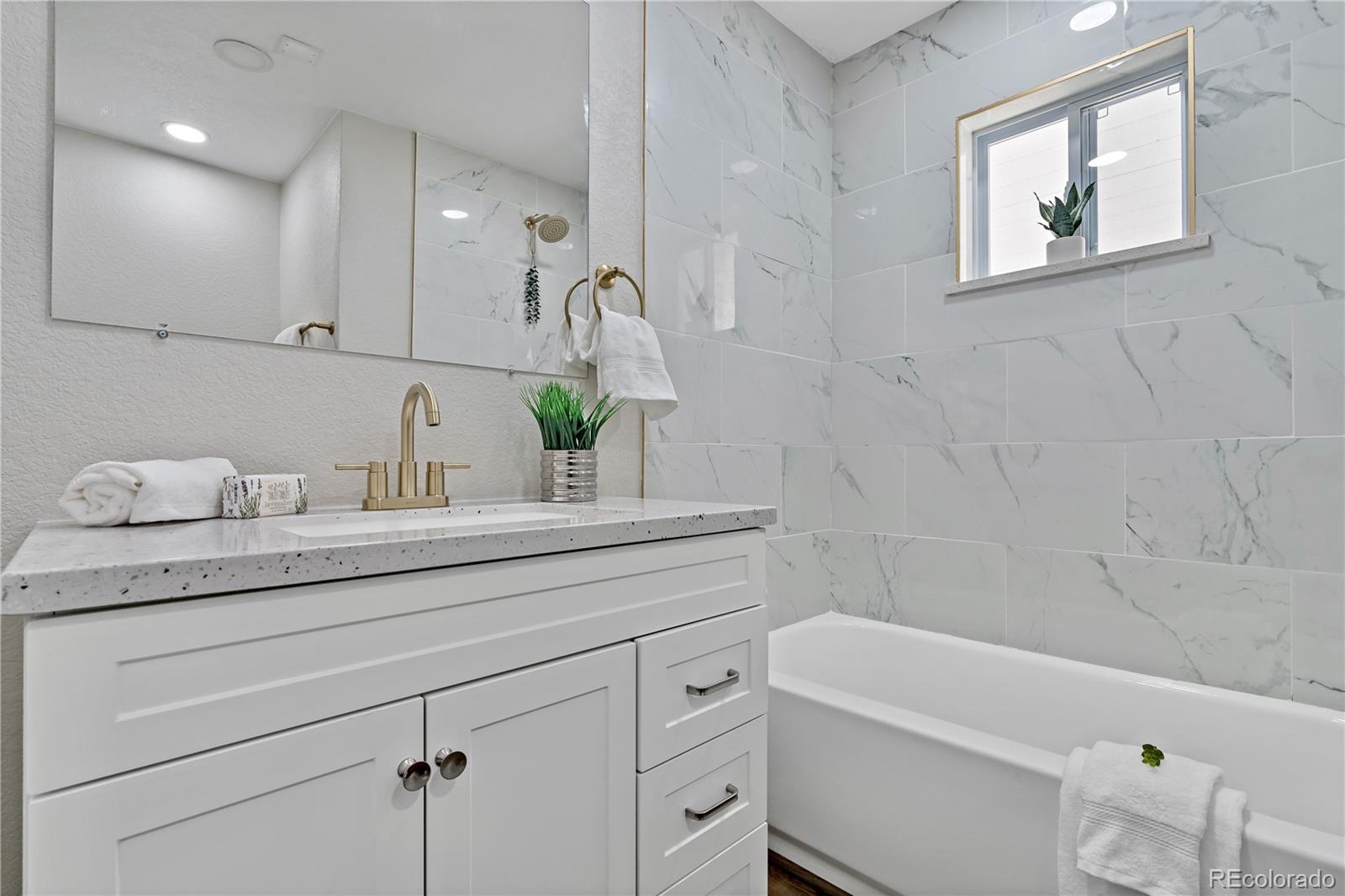 1932 Kingston Street