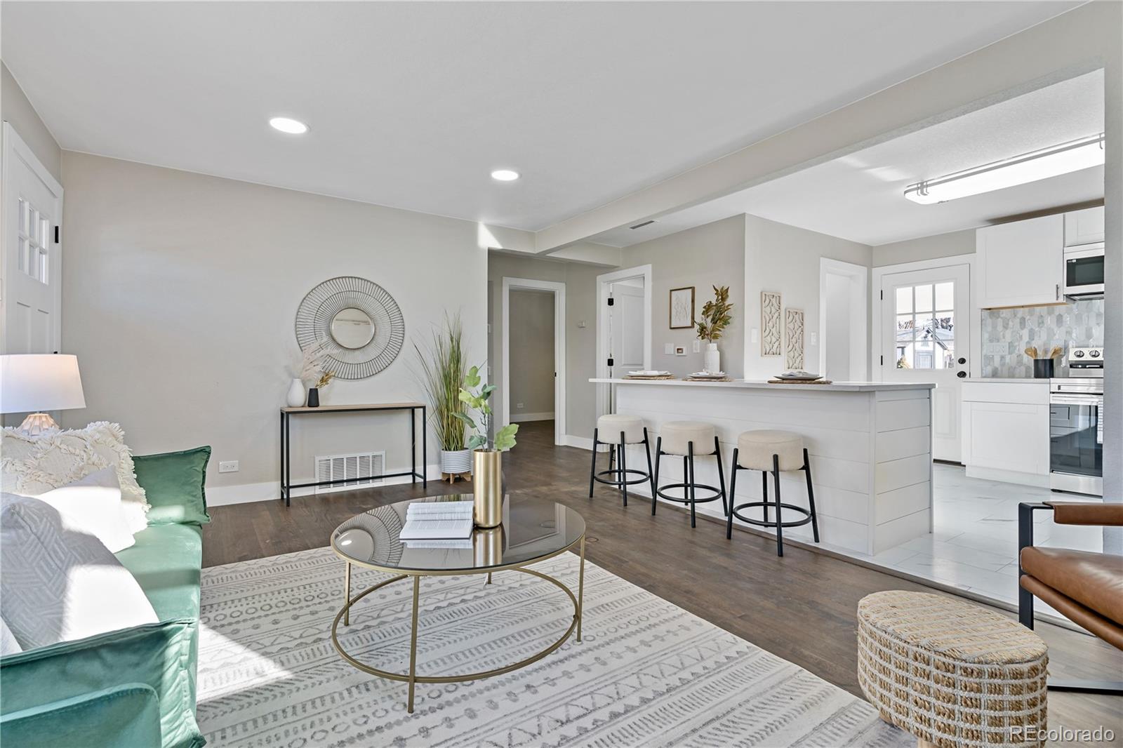 1932 Kingston Street