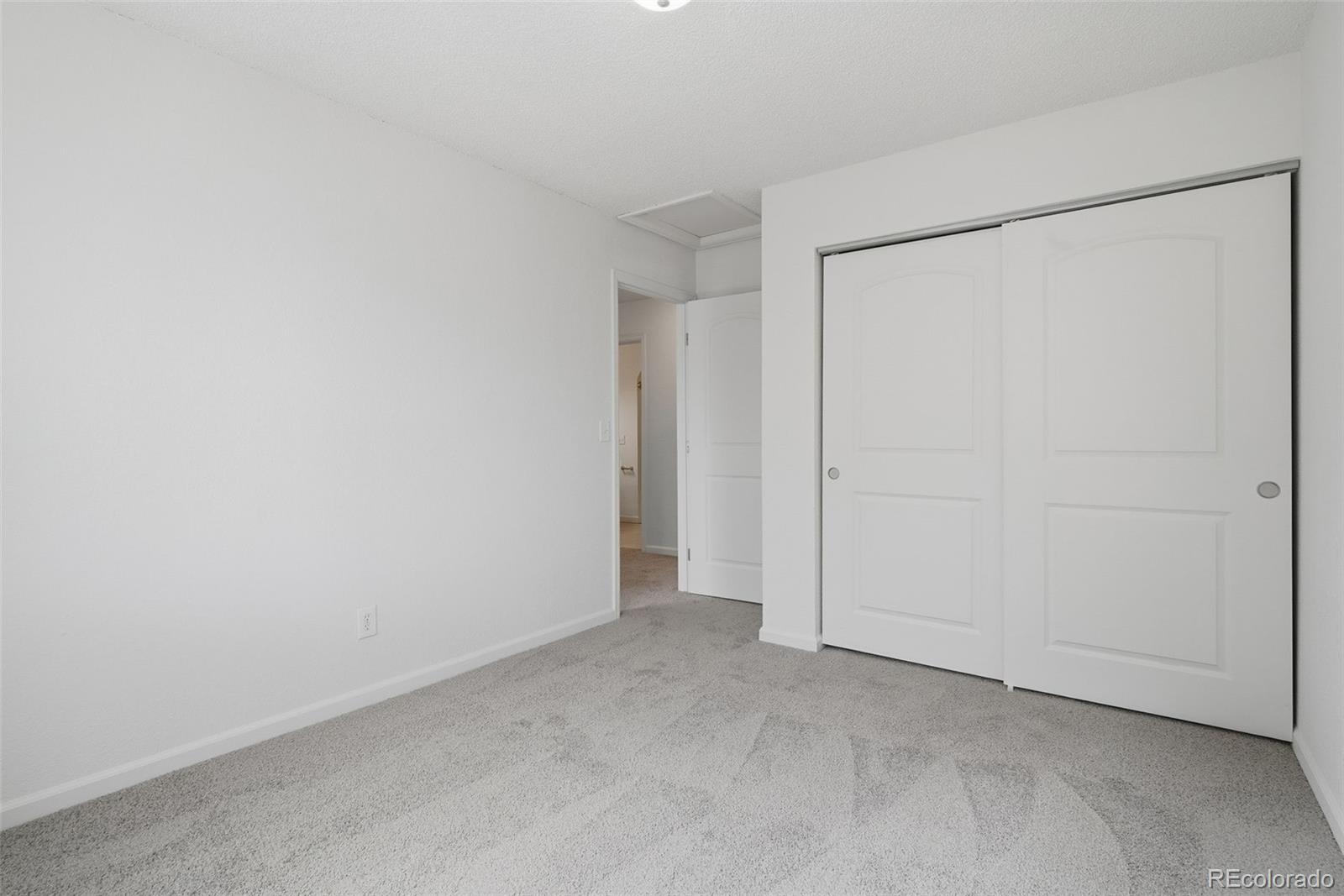 1162 W 135th Place