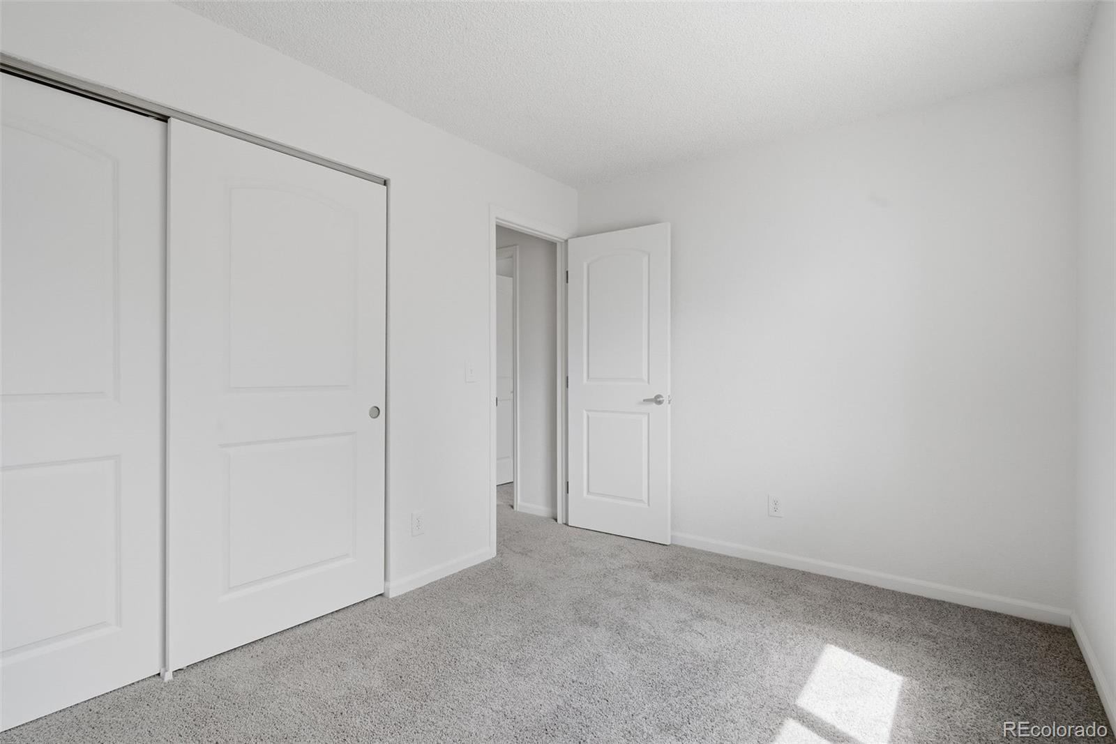 1162 W 135th Place