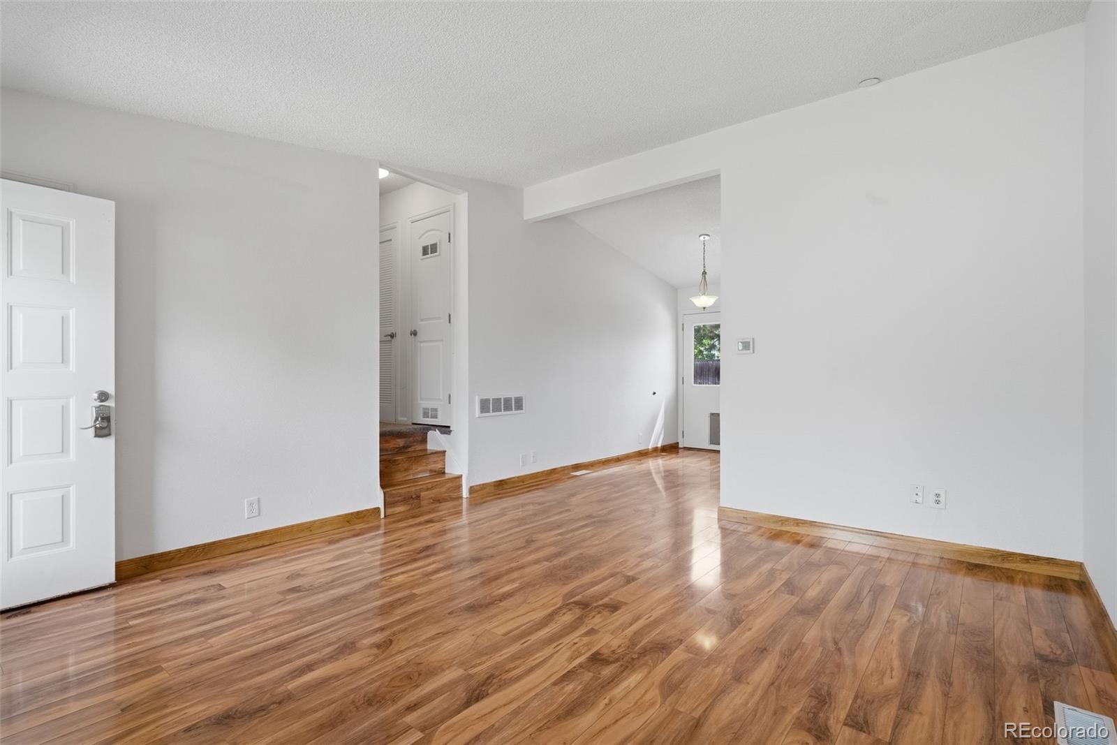 1162 W 135th Place