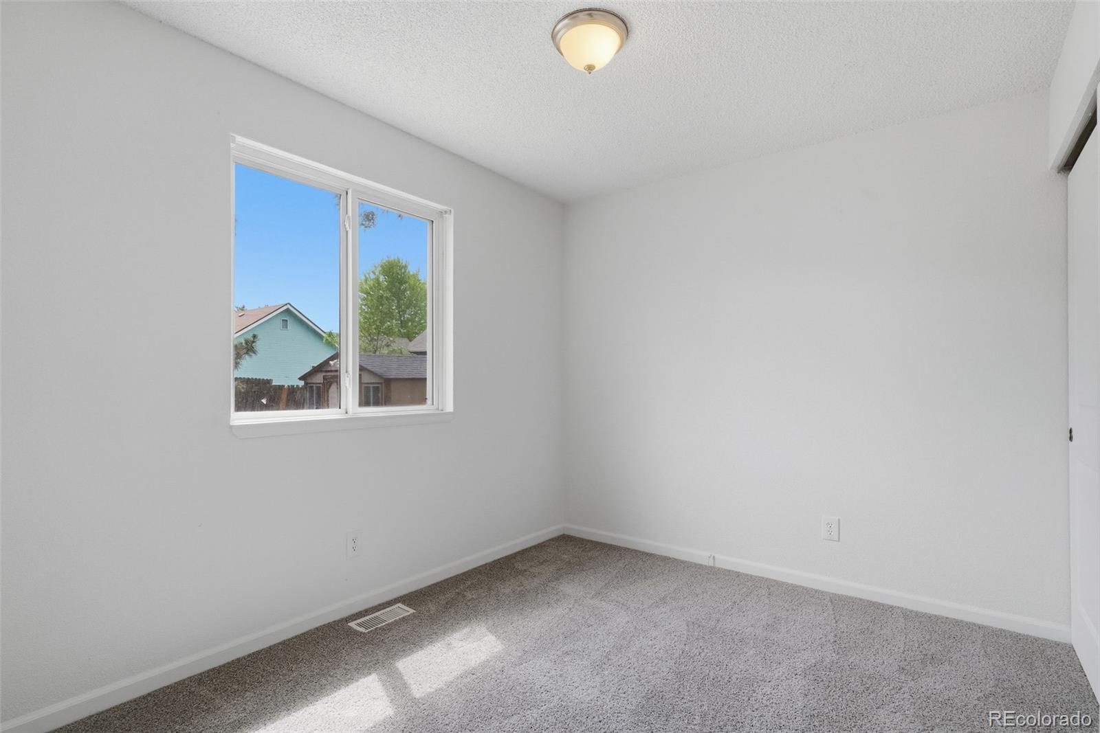 1162 W 135th Place