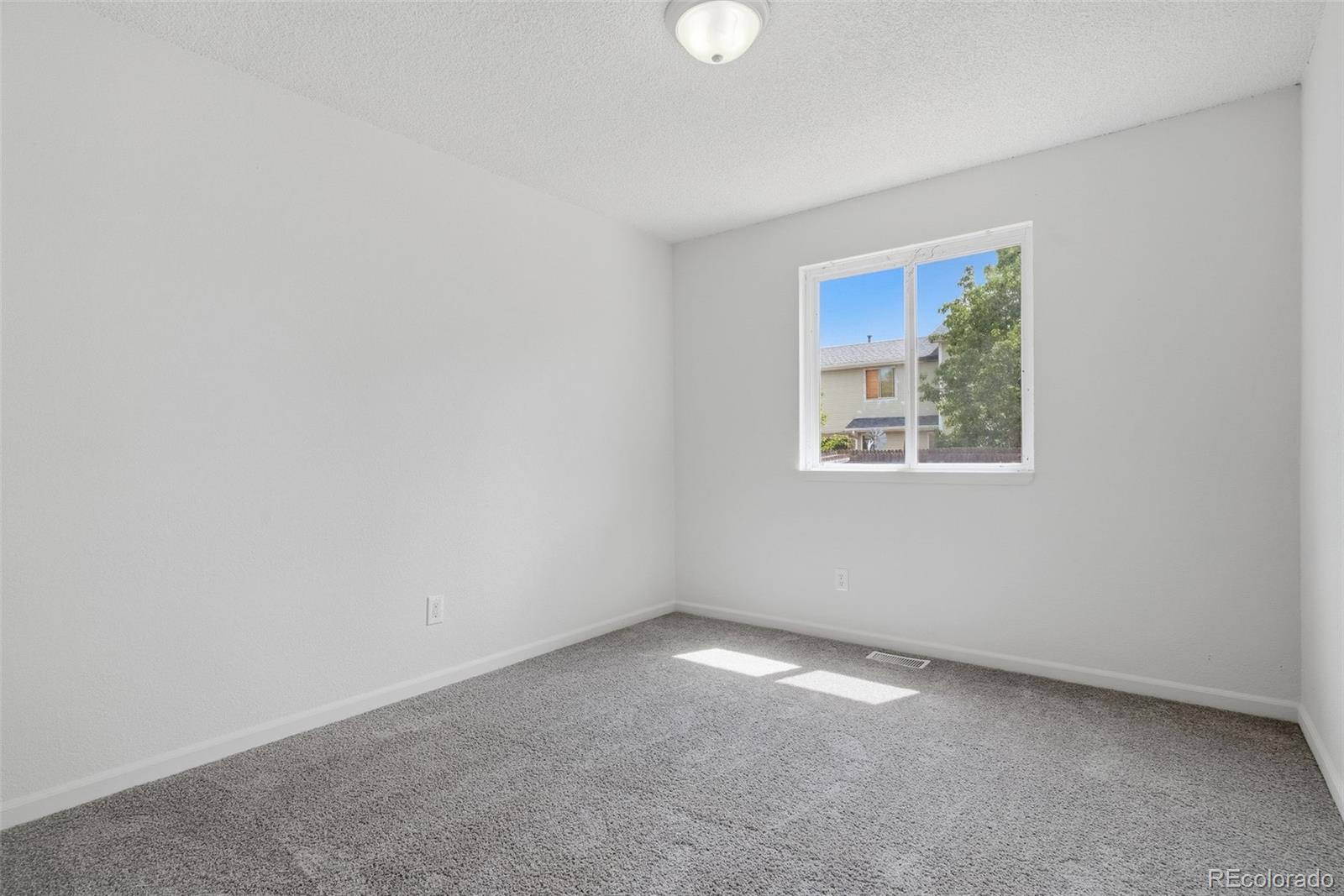 1162 W 135th Place