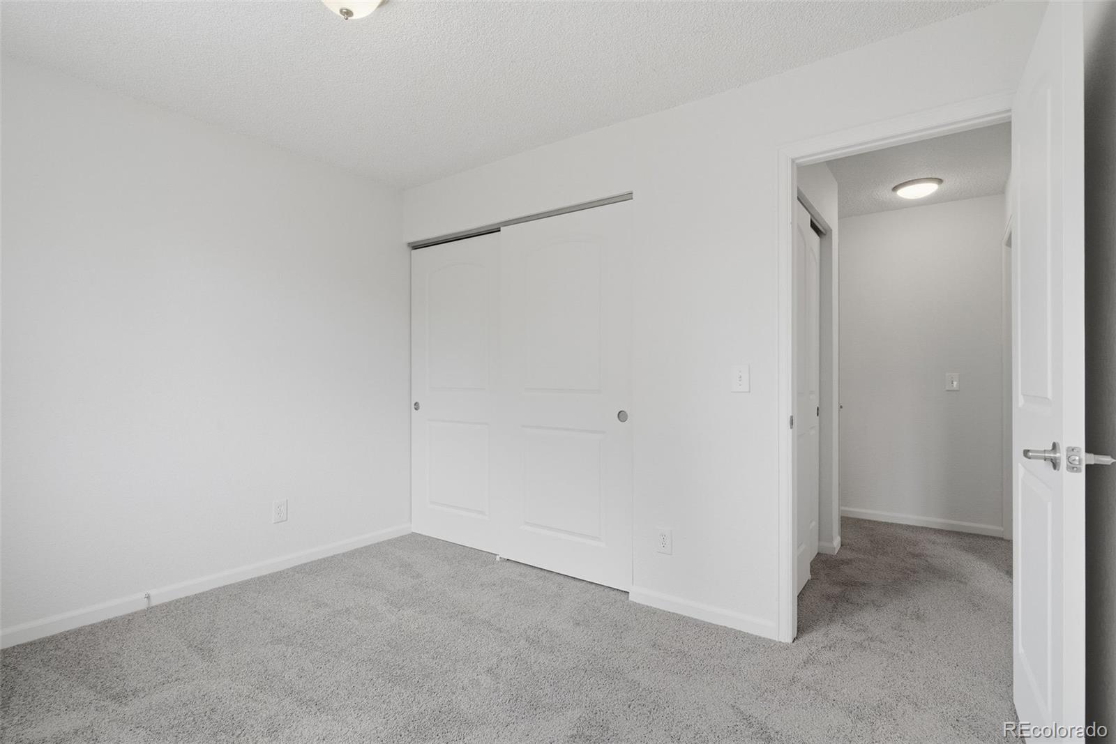 1162 W 135th Place