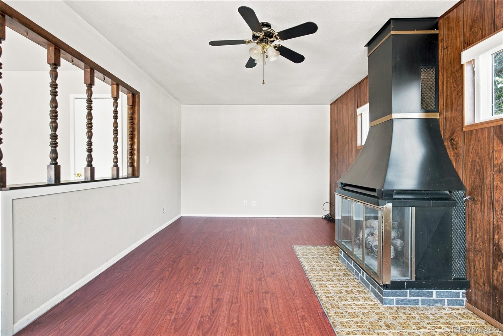 1476 E 111th Place