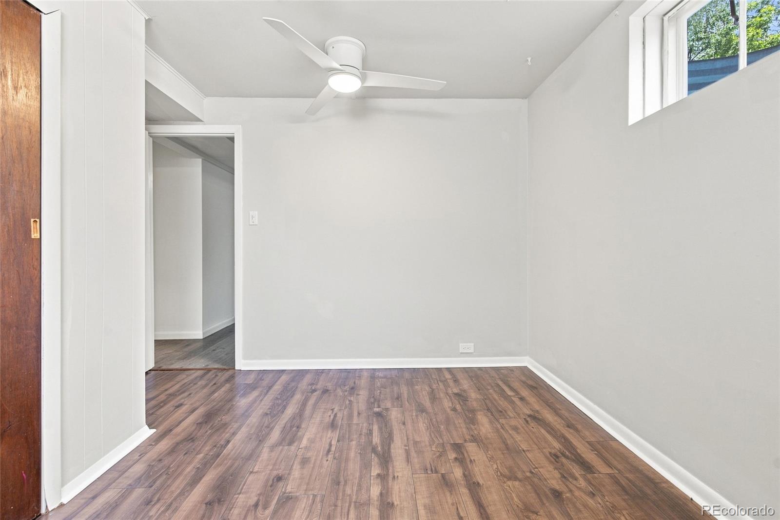 1476 E 111th Place