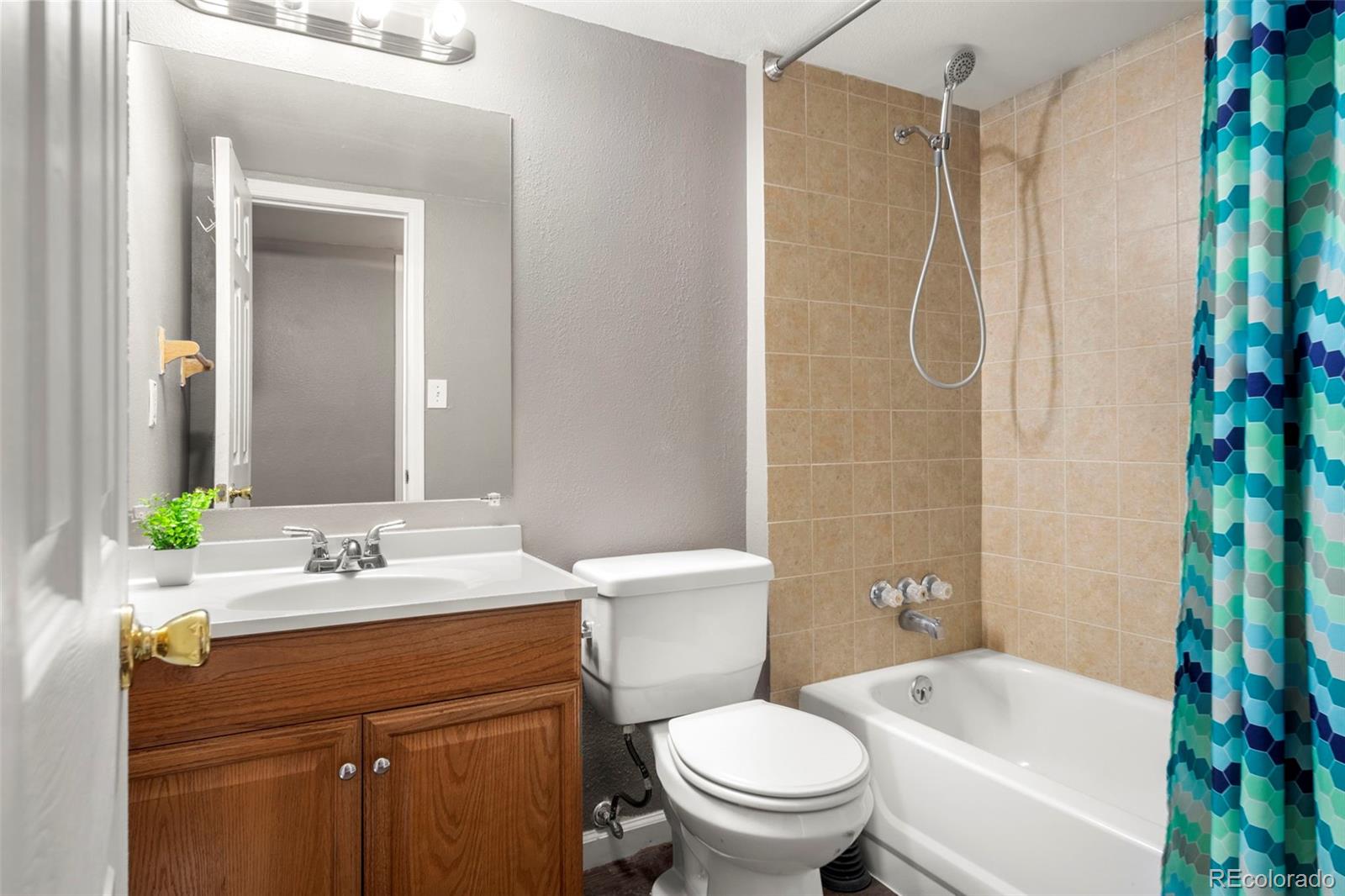 13290 E Jewell Avenue Unit: 102