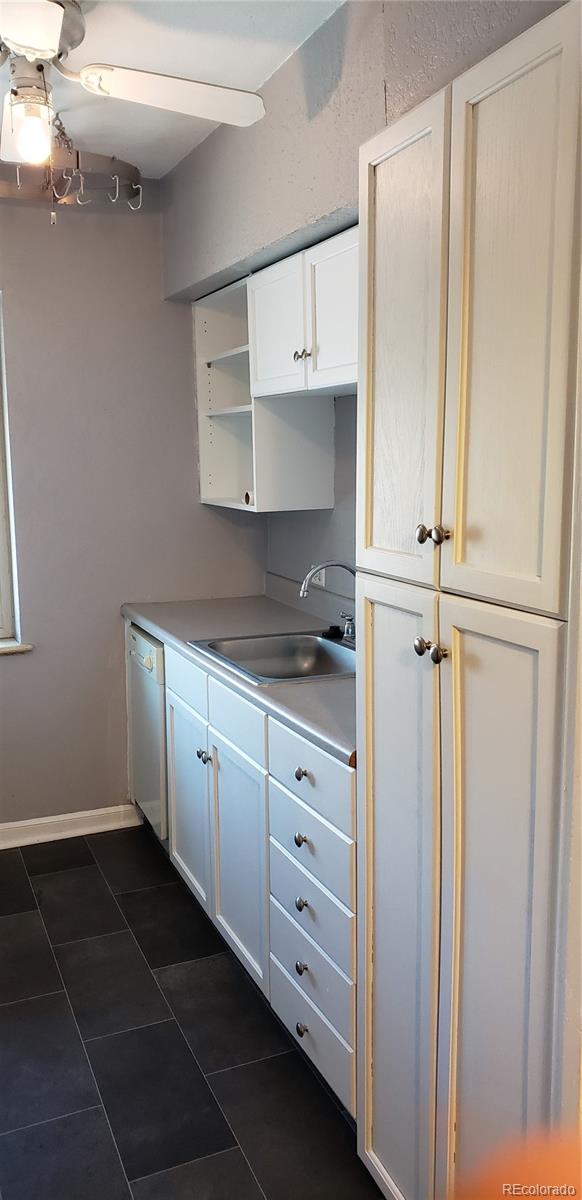 1454 Jersey Unit: 203