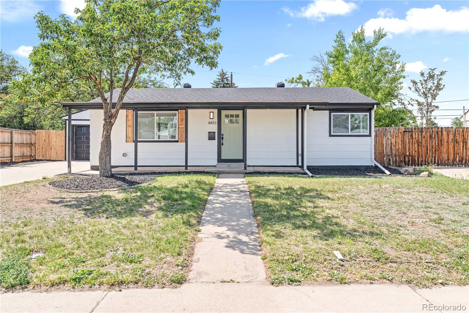 8851 Hooker Way