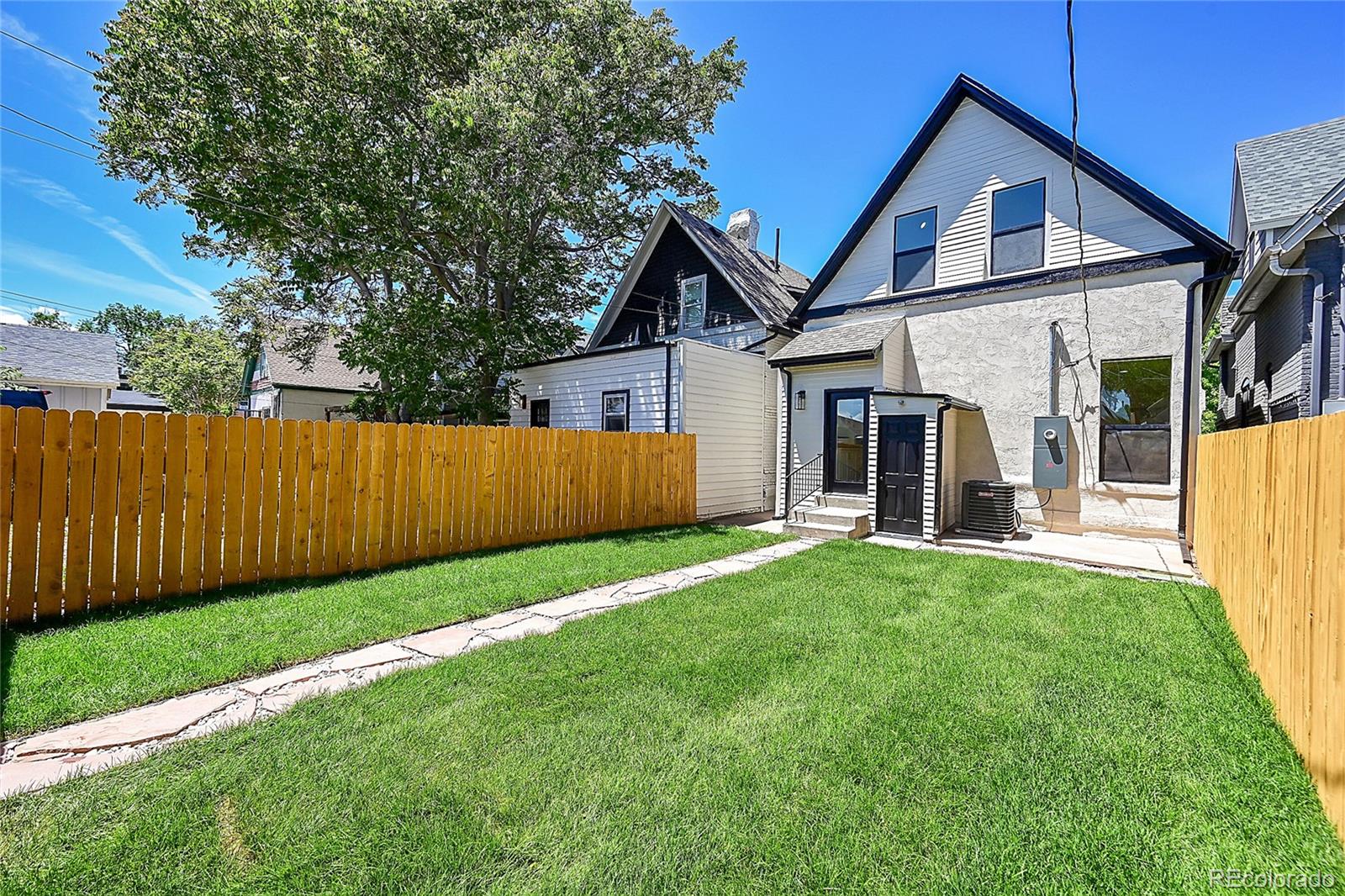 3238 Arapahoe Street