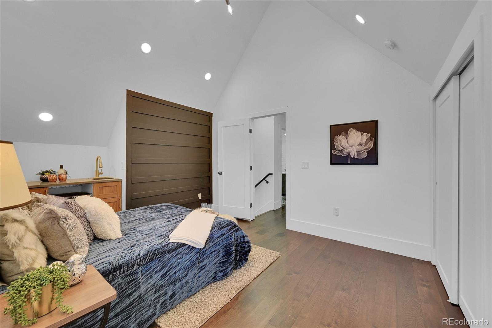 3238 Arapahoe Street