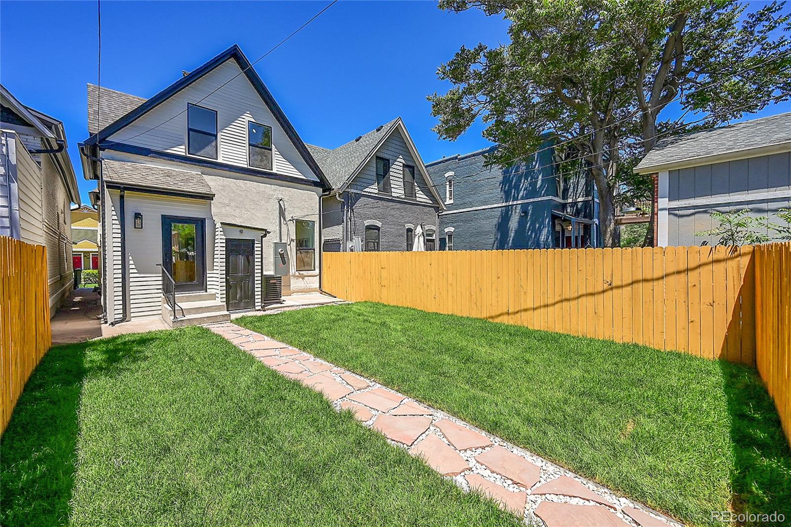 3238 Arapahoe Street