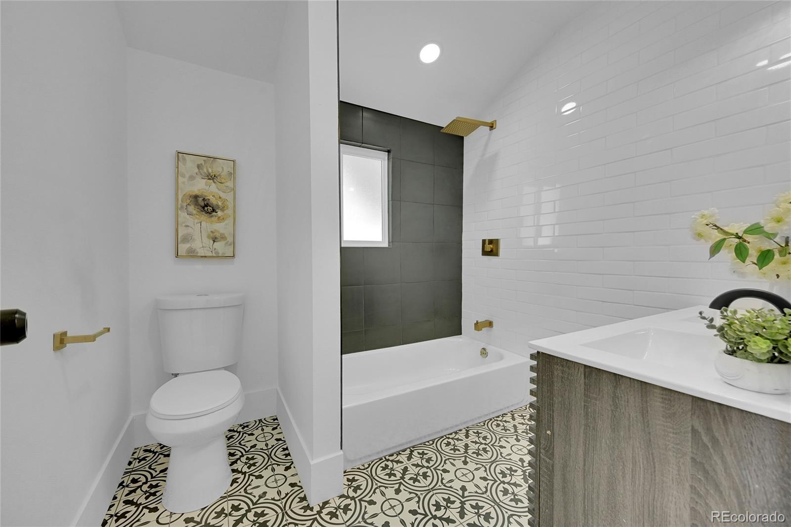 3238 Arapahoe Street