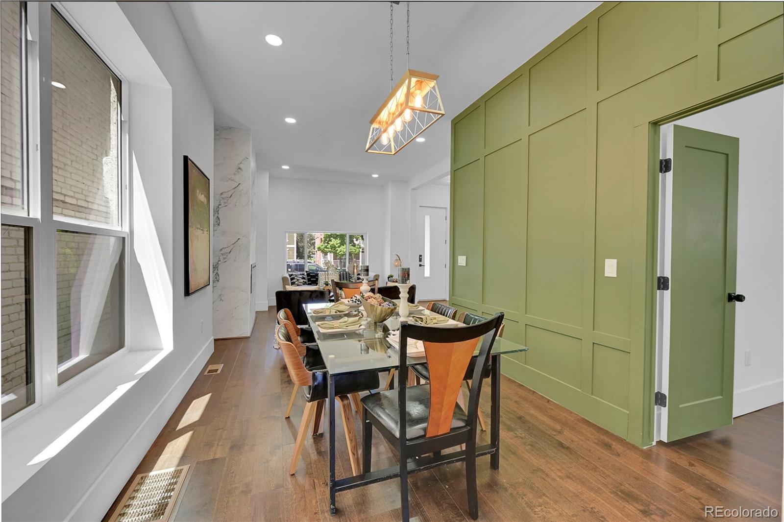 3238 Arapahoe Street