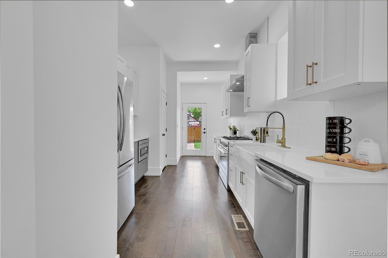 3238 Arapahoe Street