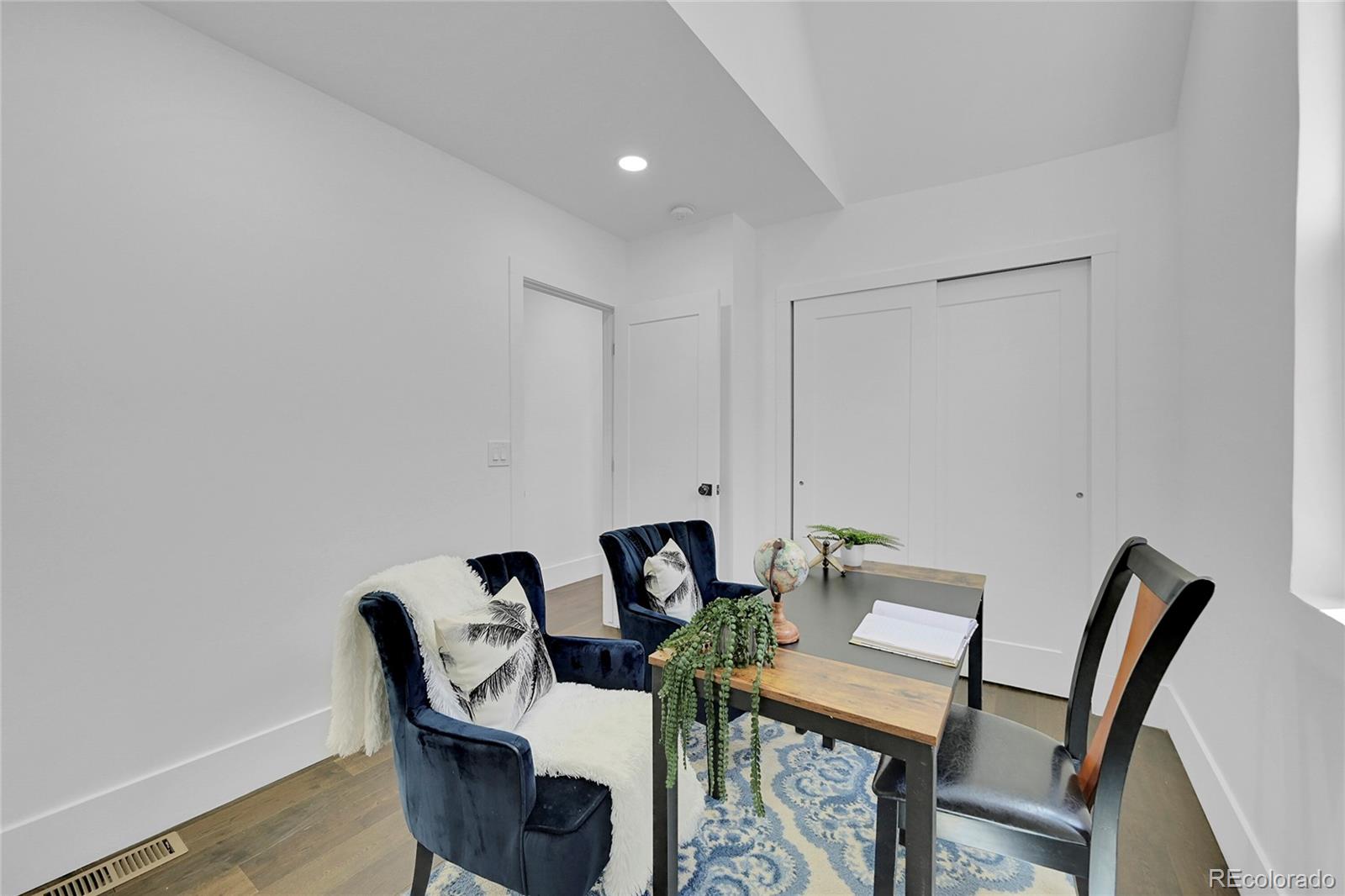 3238 Arapahoe Street